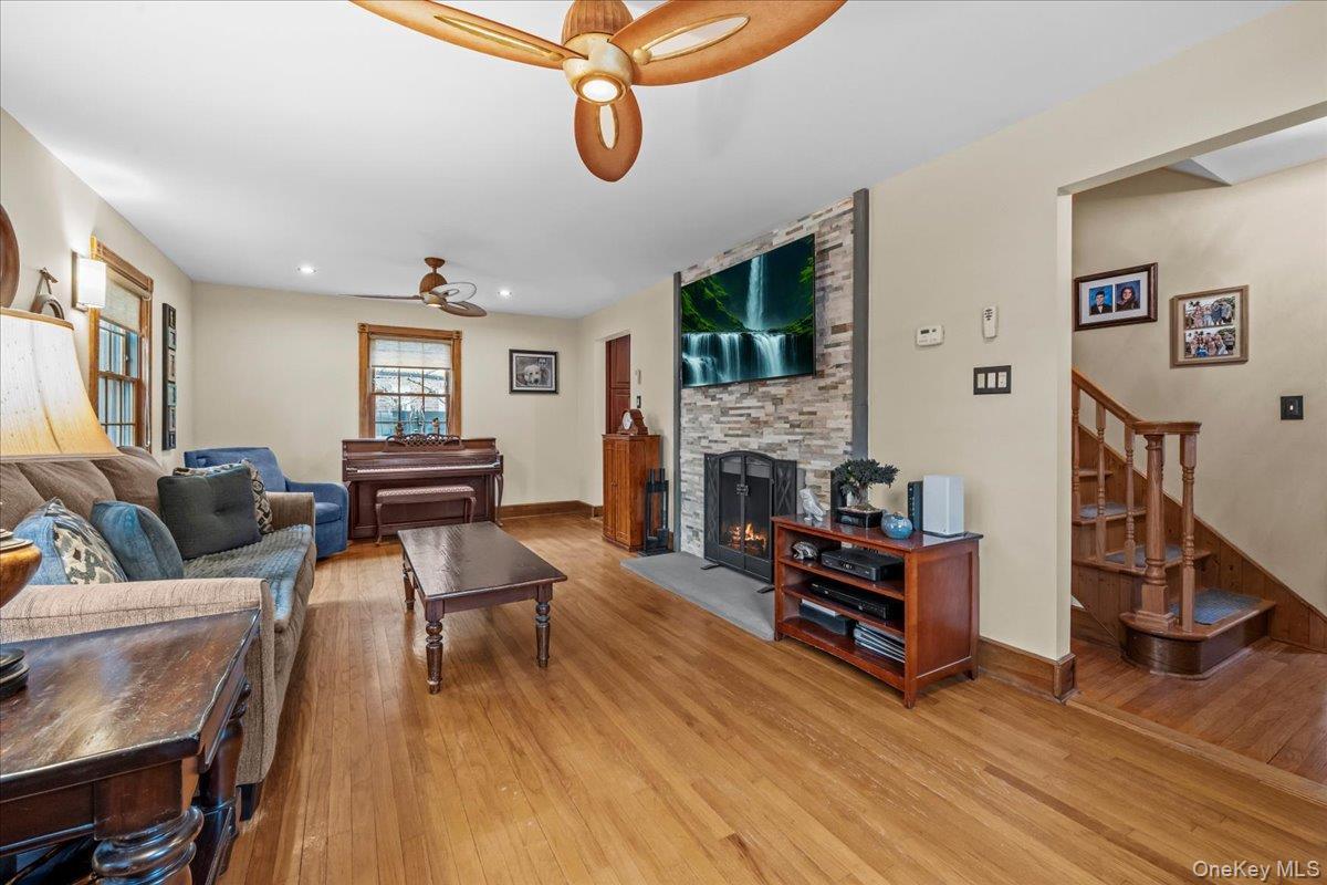 Single Family Polo  Bronx, NY 10465, MLS-974259-4