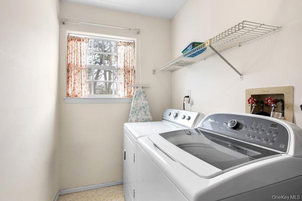 Condo Huntington  Suffolk County, NY 11961, MLS-974264-16