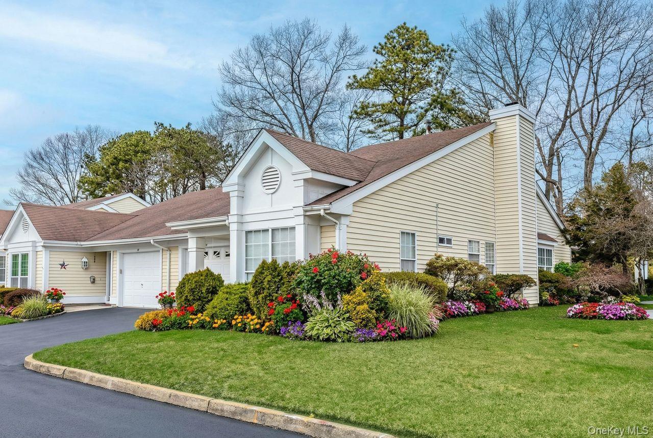 Condo Huntington  Suffolk County, NY 11961, MLS-974264-2