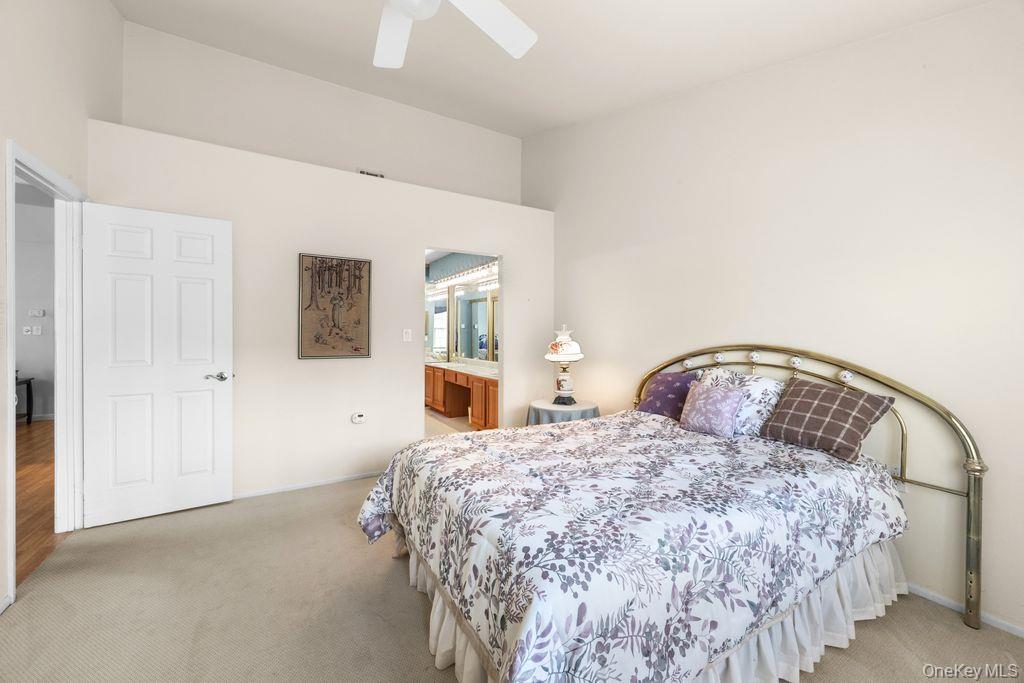 Condo Huntington  Suffolk County, NY 11961, MLS-974264-28