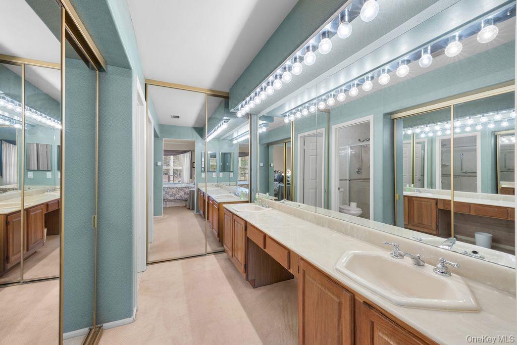 Condo Huntington  Suffolk County, NY 11961, MLS-974264-29