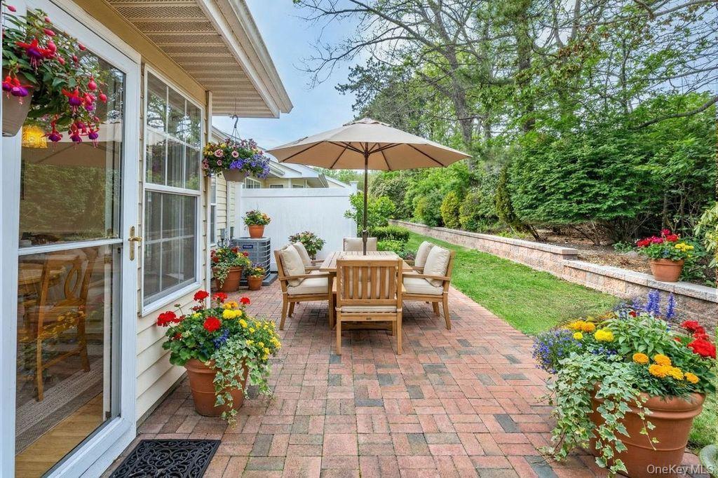 Condo Huntington  Suffolk County, NY 11961, MLS-974264-32