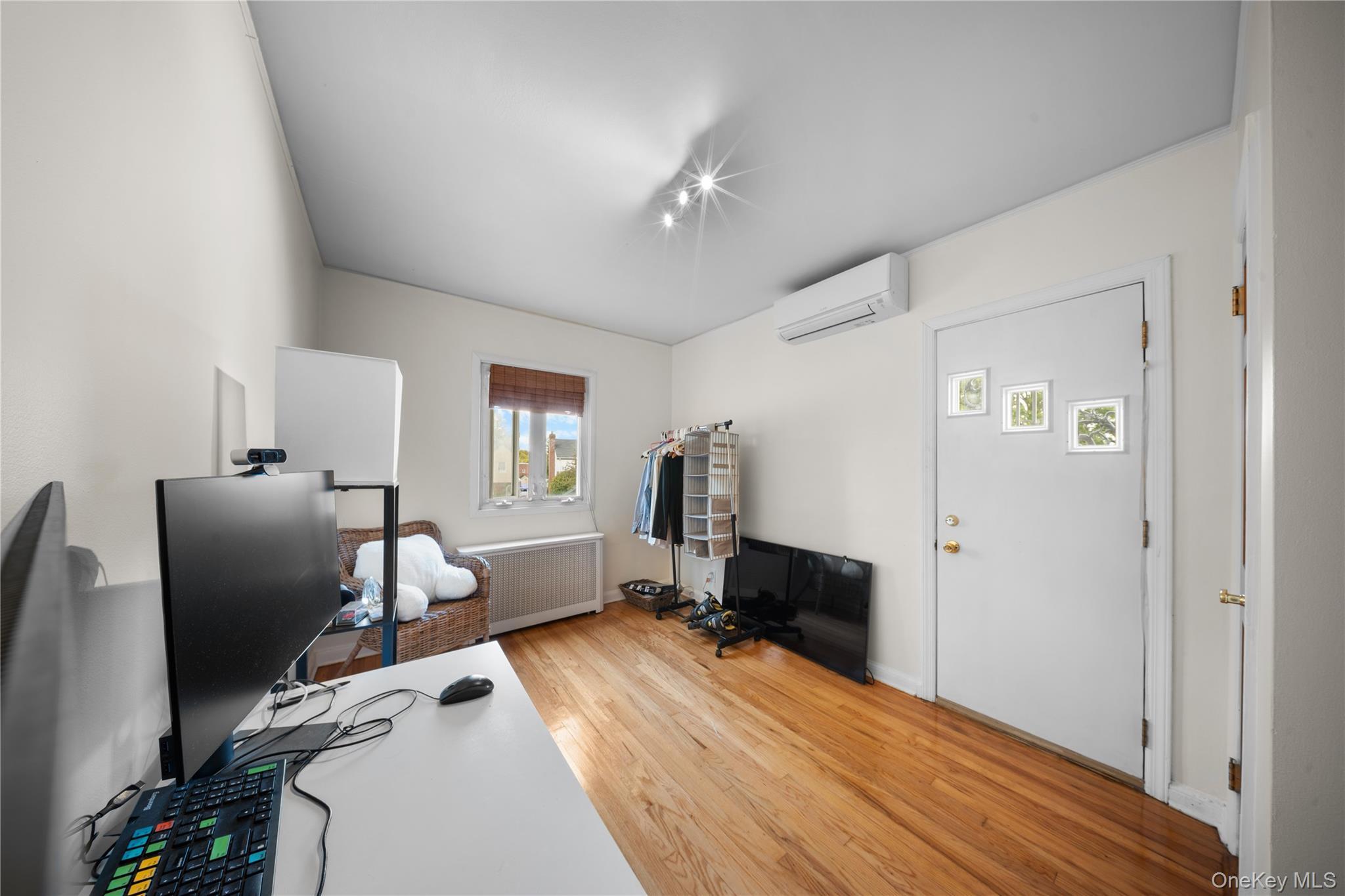 Single Family Utopia Queens, NY 11358, MLS-974273-11