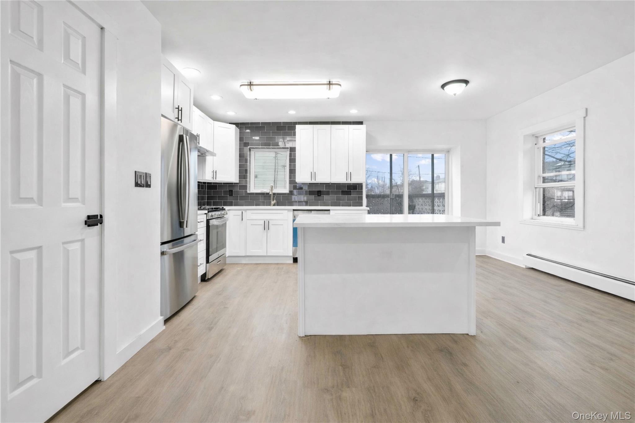 Single Family Schurz  Bronx, NY 10465, MLS-974279-6