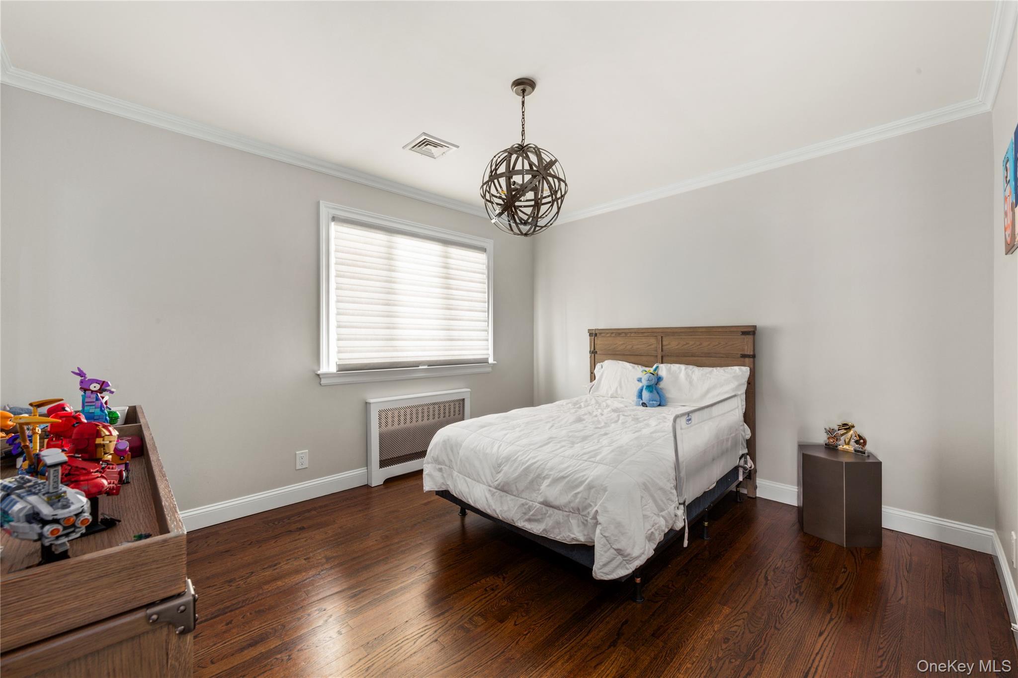 Single Family Riverside Drive Queens, NY 11357, MLS-974294-17