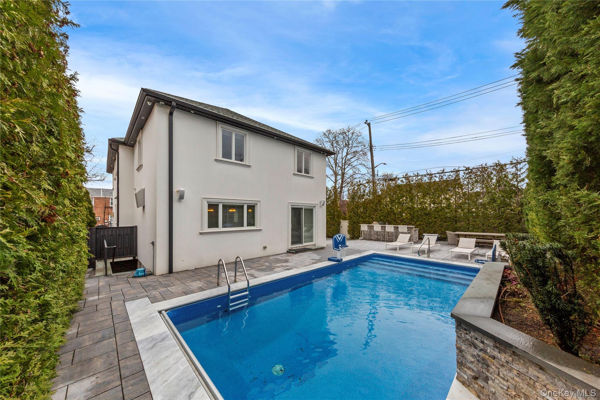 Single Family Riverside Drive Queens, NY 11357, MLS-974294-26