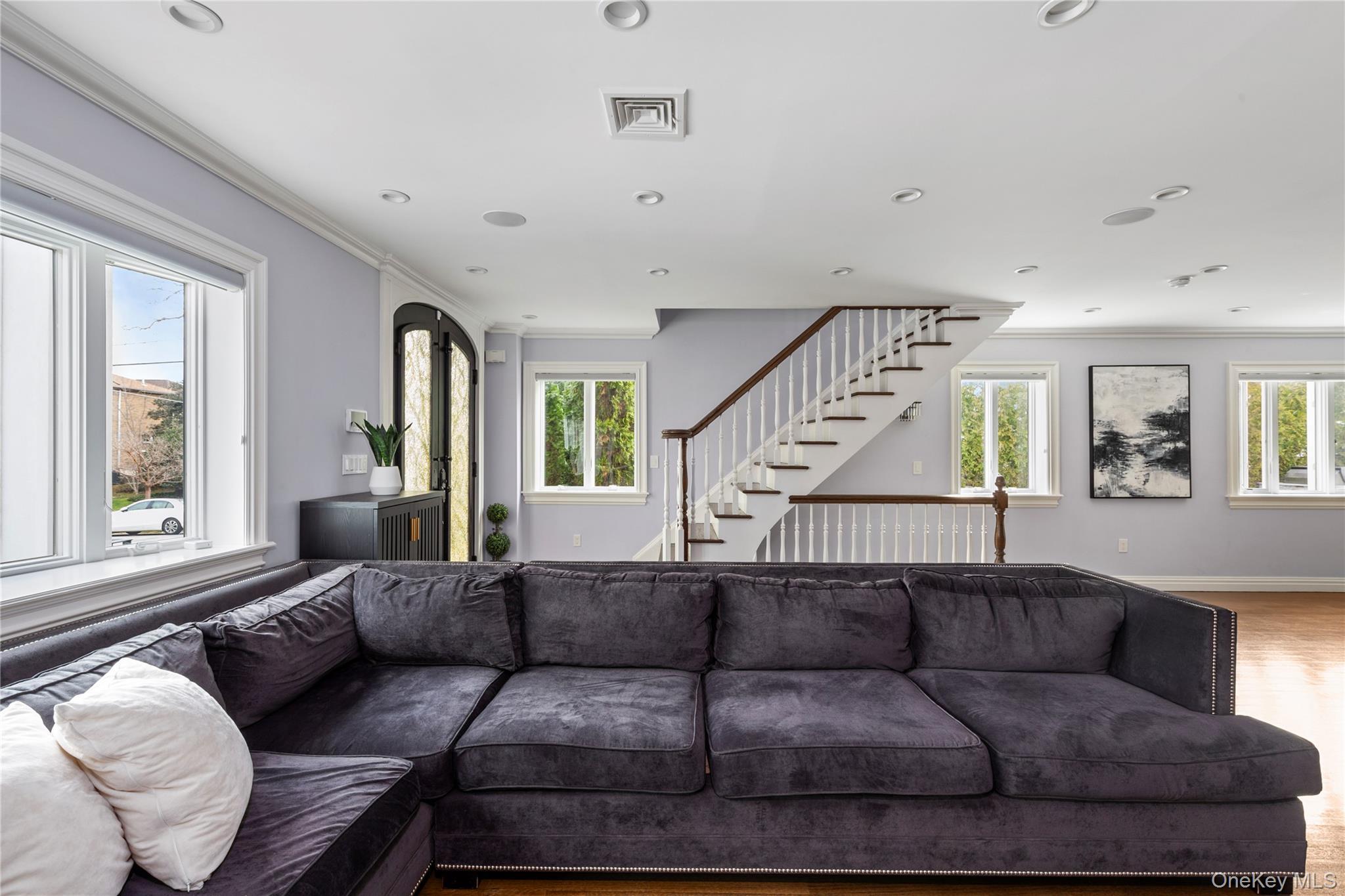Single Family Riverside Drive Queens, NY 11357, MLS-974294-7