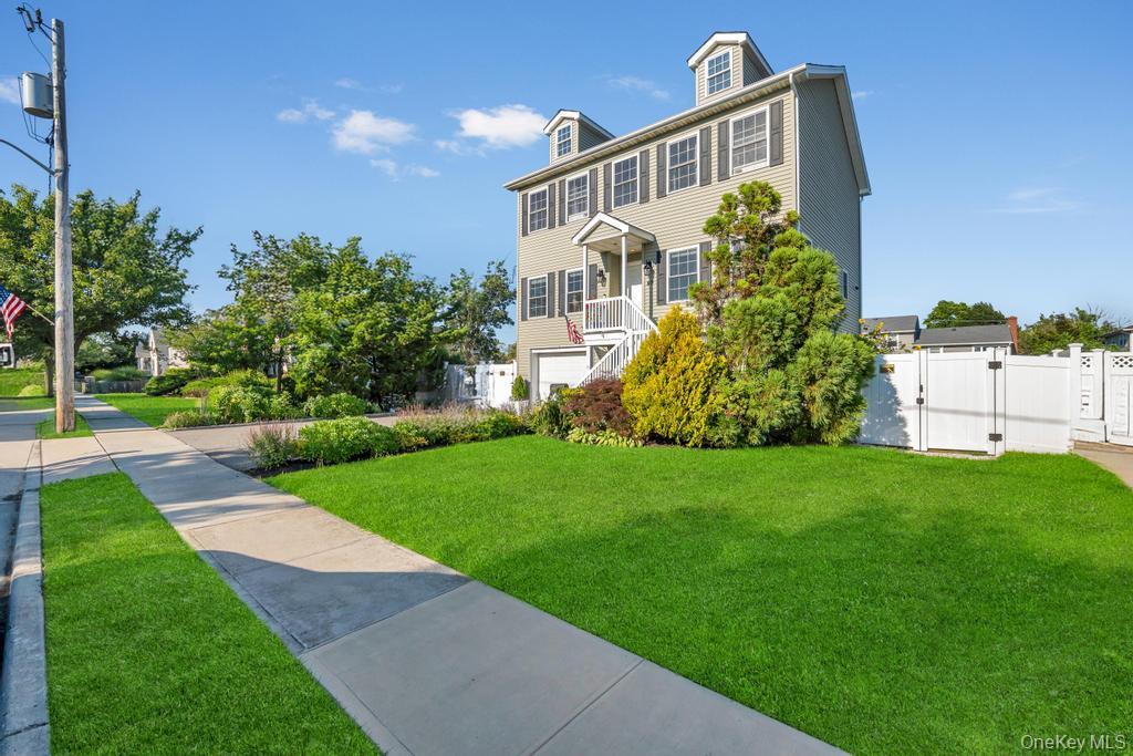Single Family Lester  Nassau County, NY 11520, MLS-974308-2