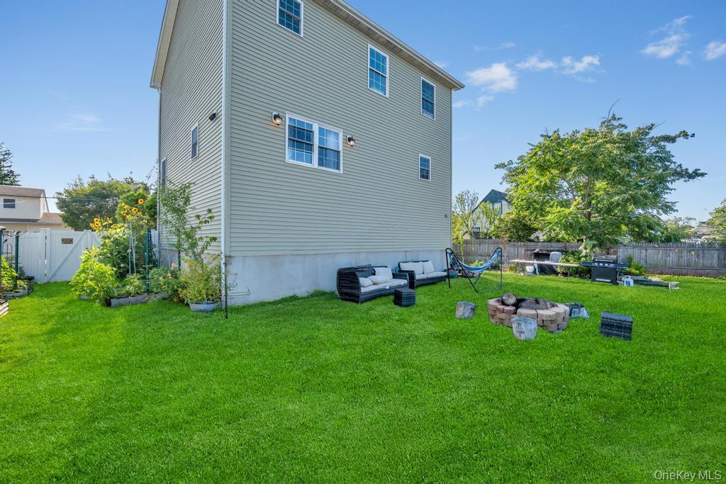 Single Family Lester  Nassau County, NY 11520, MLS-974308-4