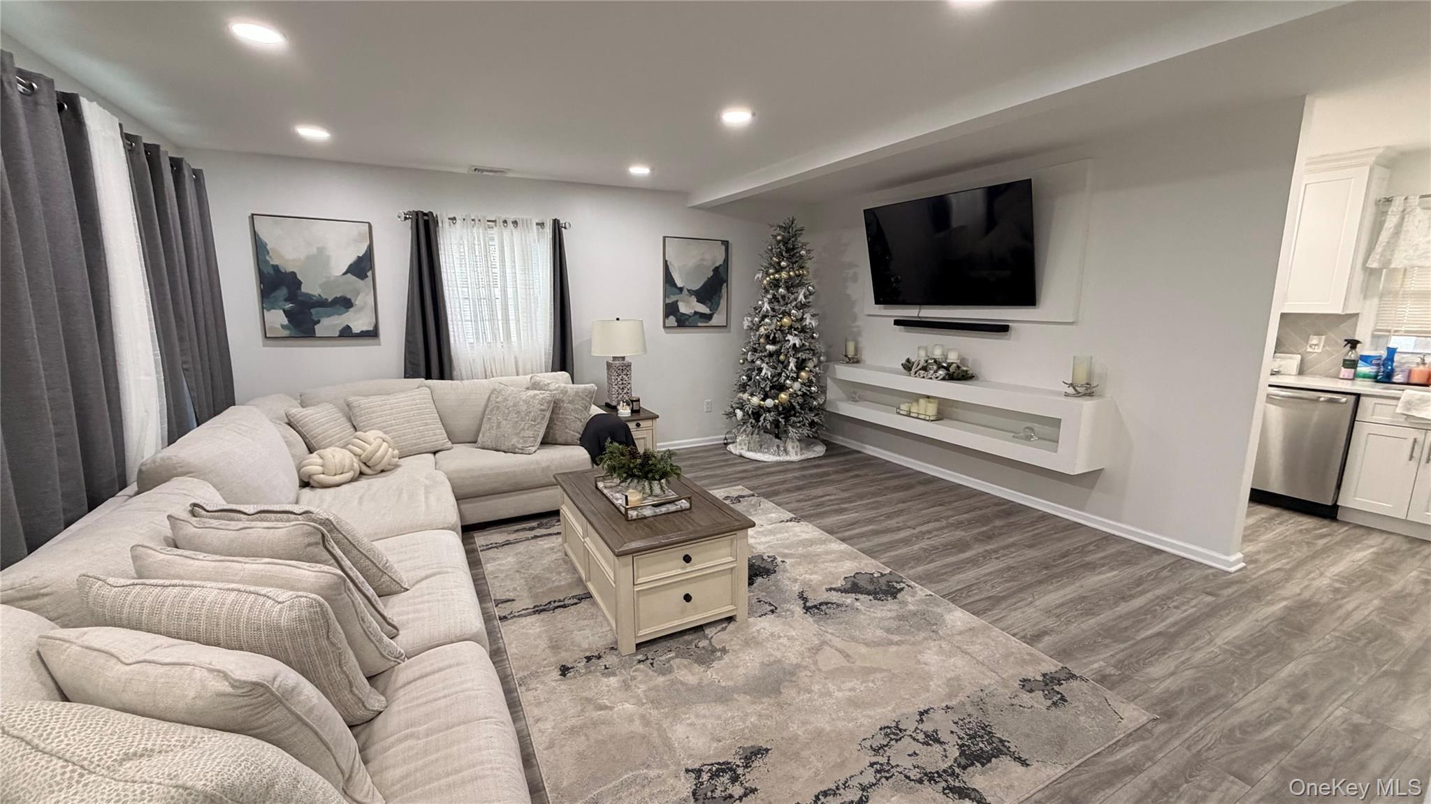 Single Family Fairview  Suffolk County, NY 11967, MLS-974329-5