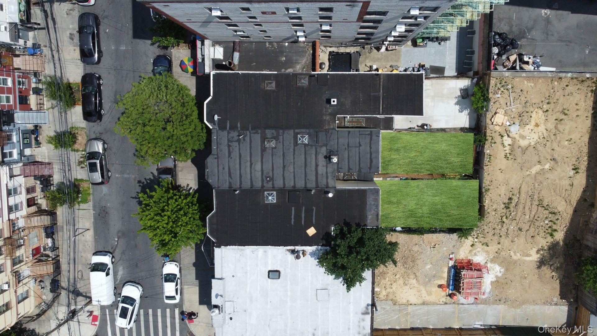 Single Family 183rd  Bronx, NY 10458, MLS-974337-22