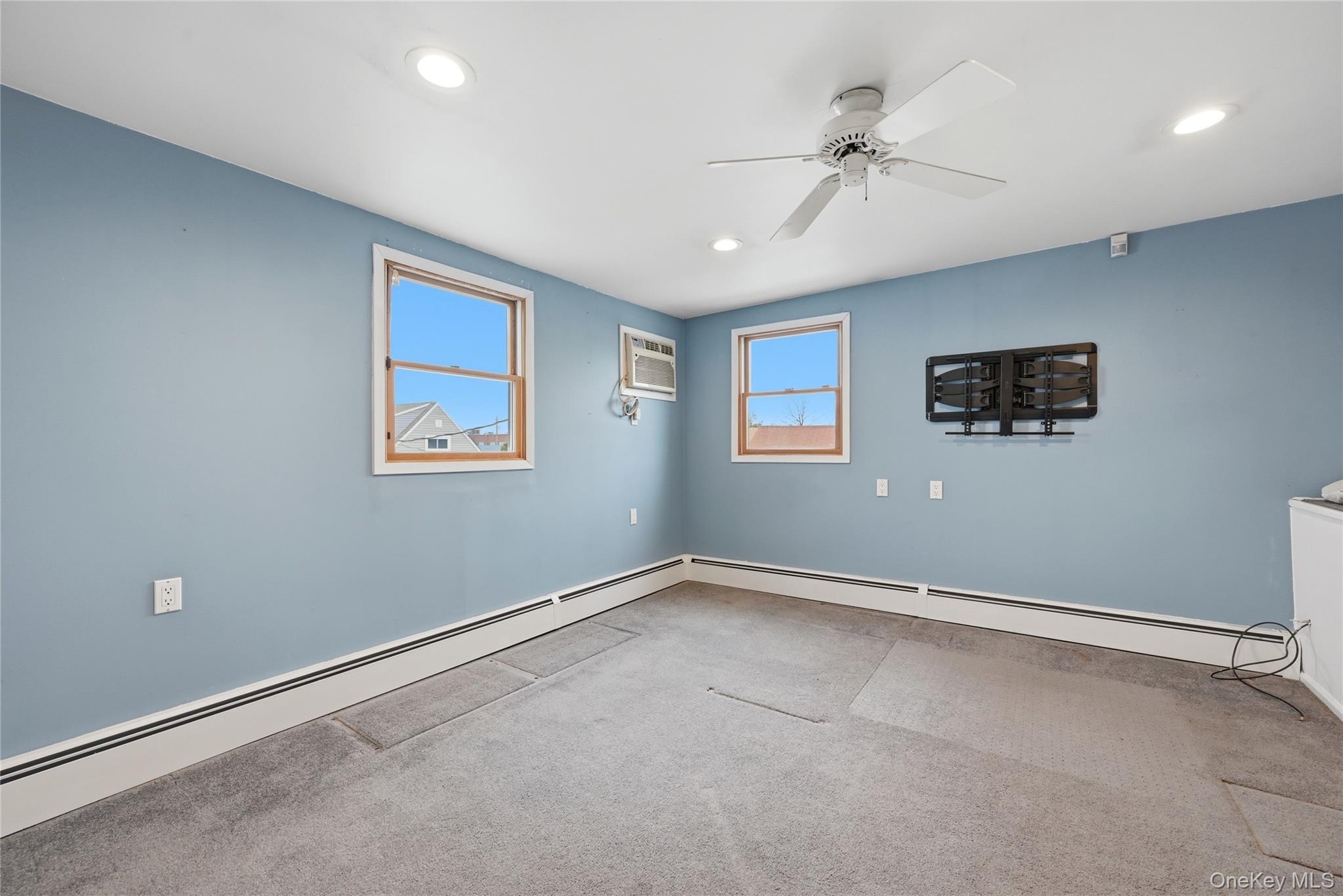 Single Family Randal  Nassau County, NY 11714, MLS-974347-18