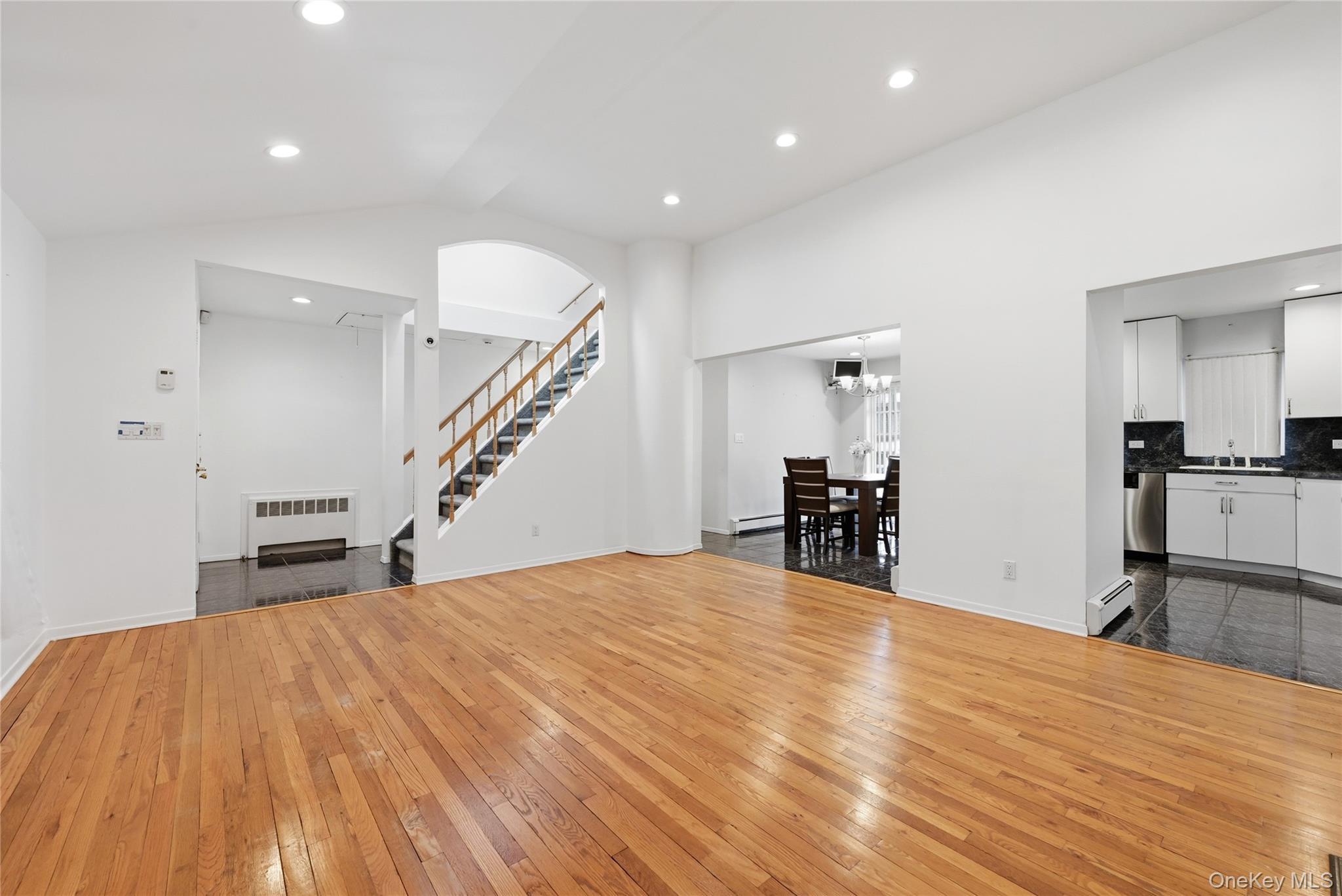 Single Family Randal  Nassau County, NY 11714, MLS-974347-9