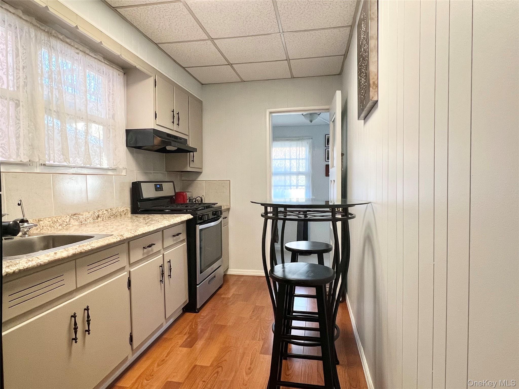 Single Family Vincent  Bronx, NY 10465, MLS-974355-25