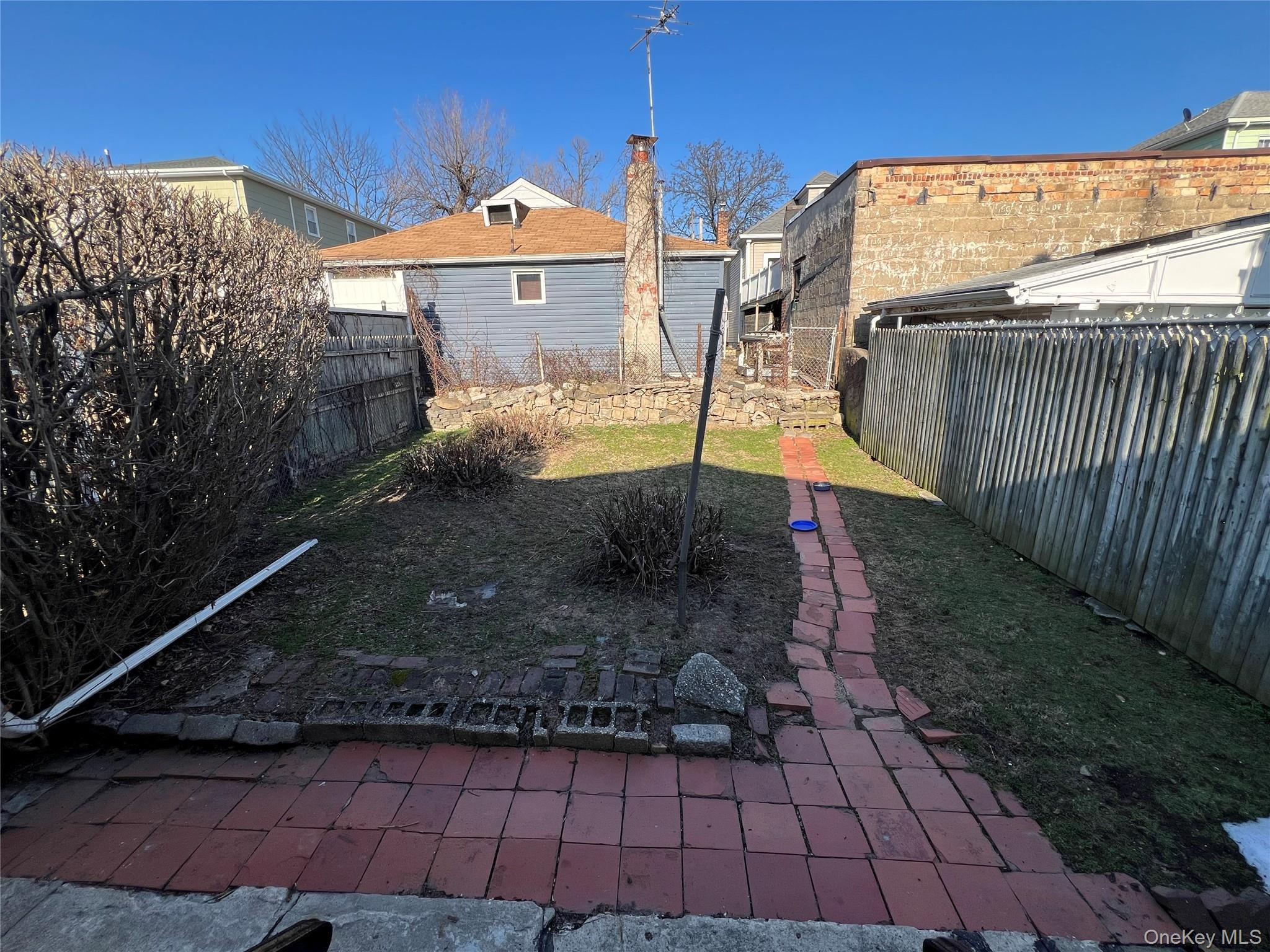 Single Family Vincent  Bronx, NY 10465, MLS-974355-32