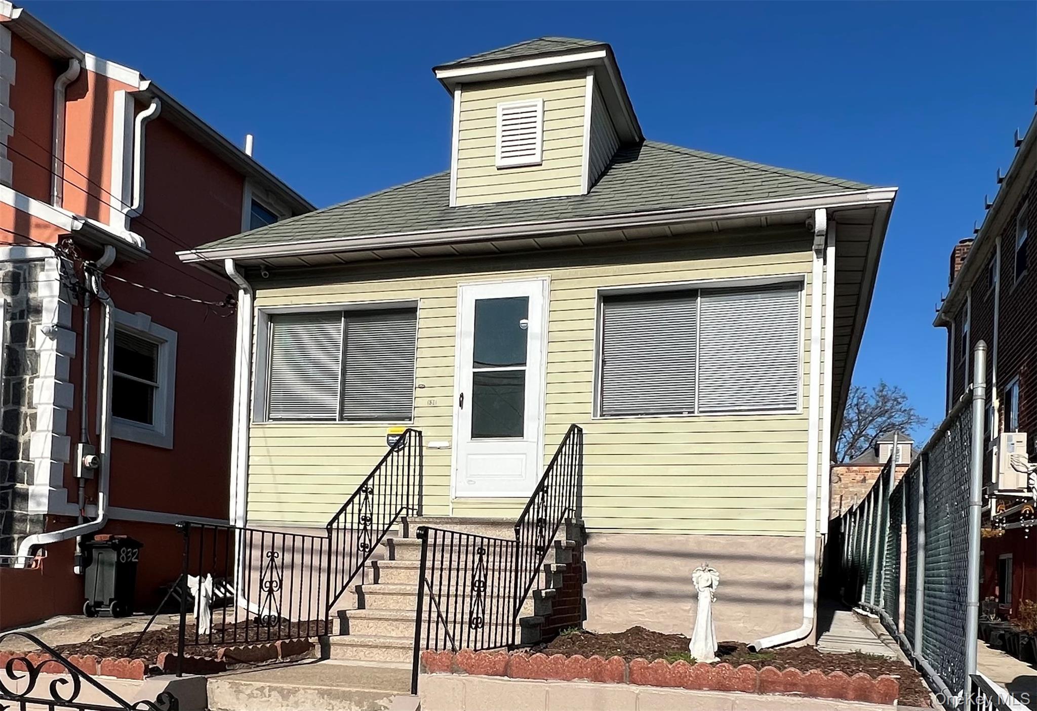 Single Family Vincent  Bronx, NY 10465, MLS-974355-4