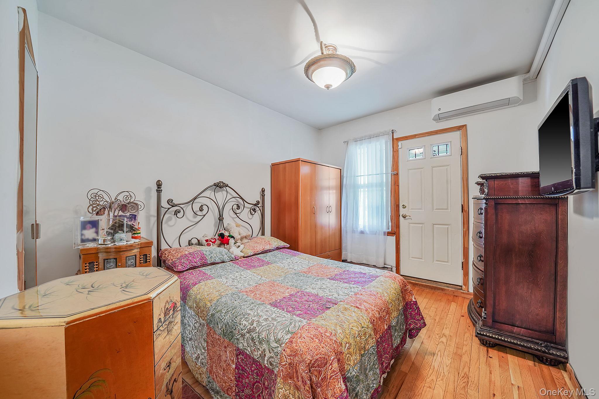 Single Family 87th  Brooklyn, NY 11236, MLS-974360-15