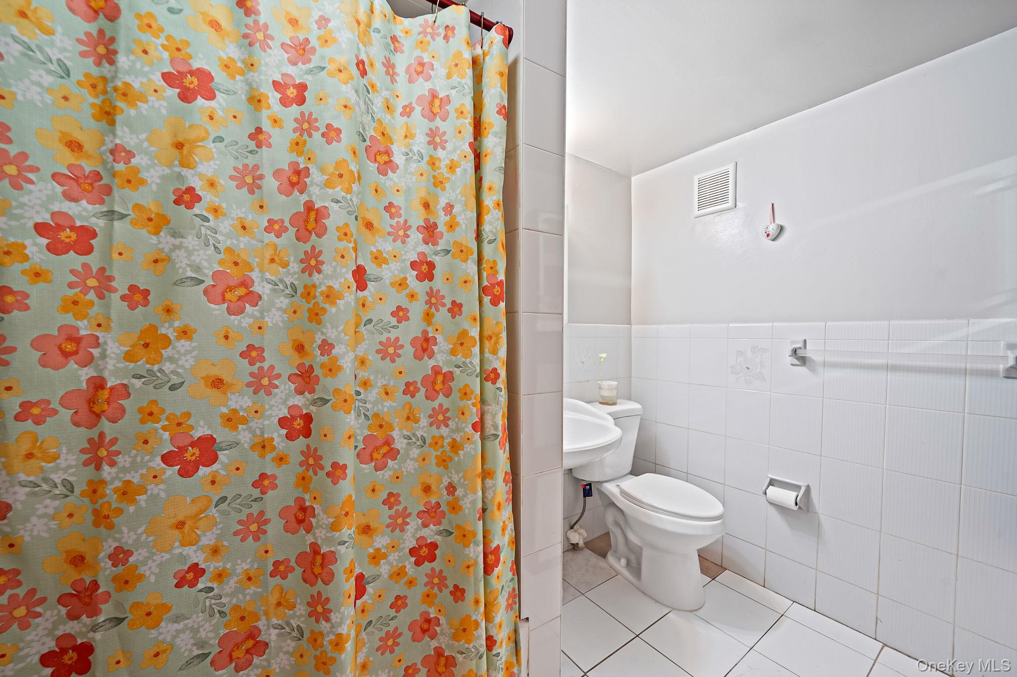 Single Family 87th  Brooklyn, NY 11236, MLS-974360-25
