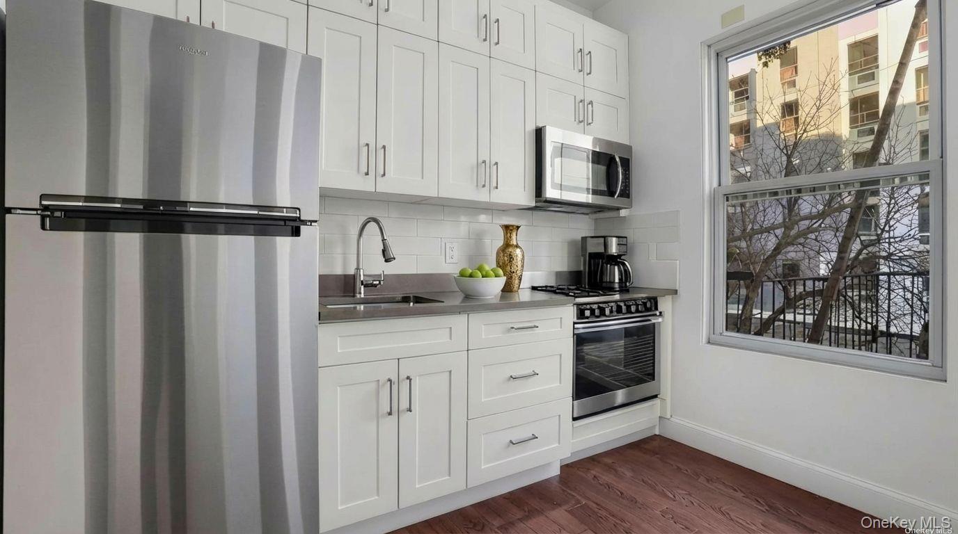 Single Family Anthony  Bronx, NY 10457, MLS-974368-3