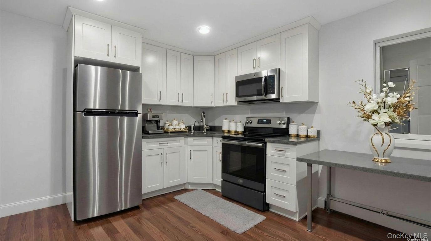 Single Family Anthony  Bronx, NY 10457, MLS-974368-4