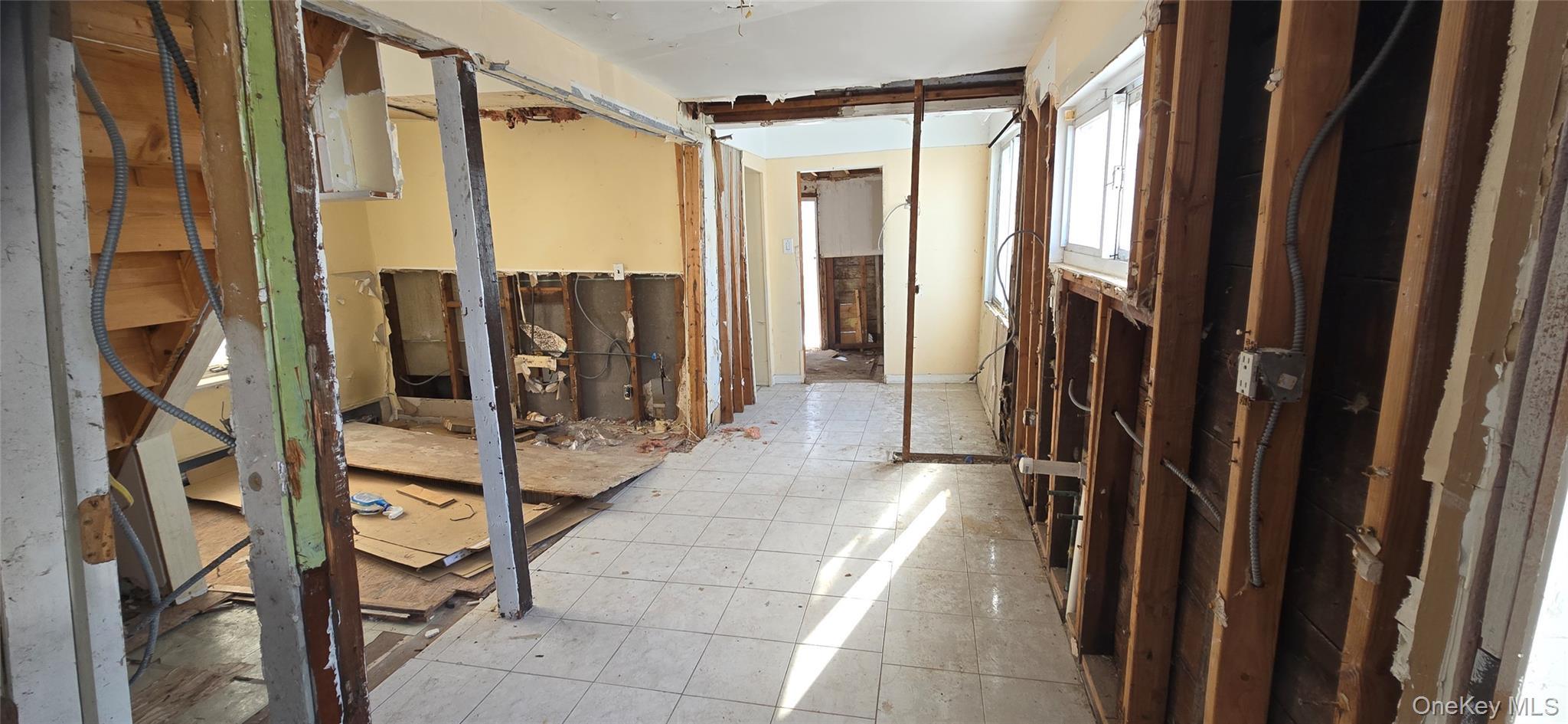 Single Family 164th  Queens, NY 11414, MLS-974374-11