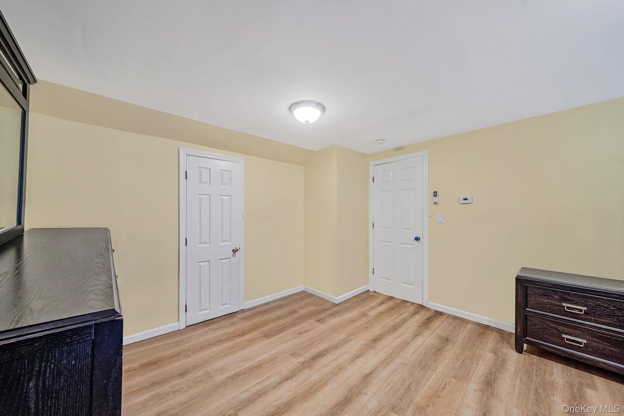 Single Family Bent  Nassau County, NY 11756, MLS-974380-17