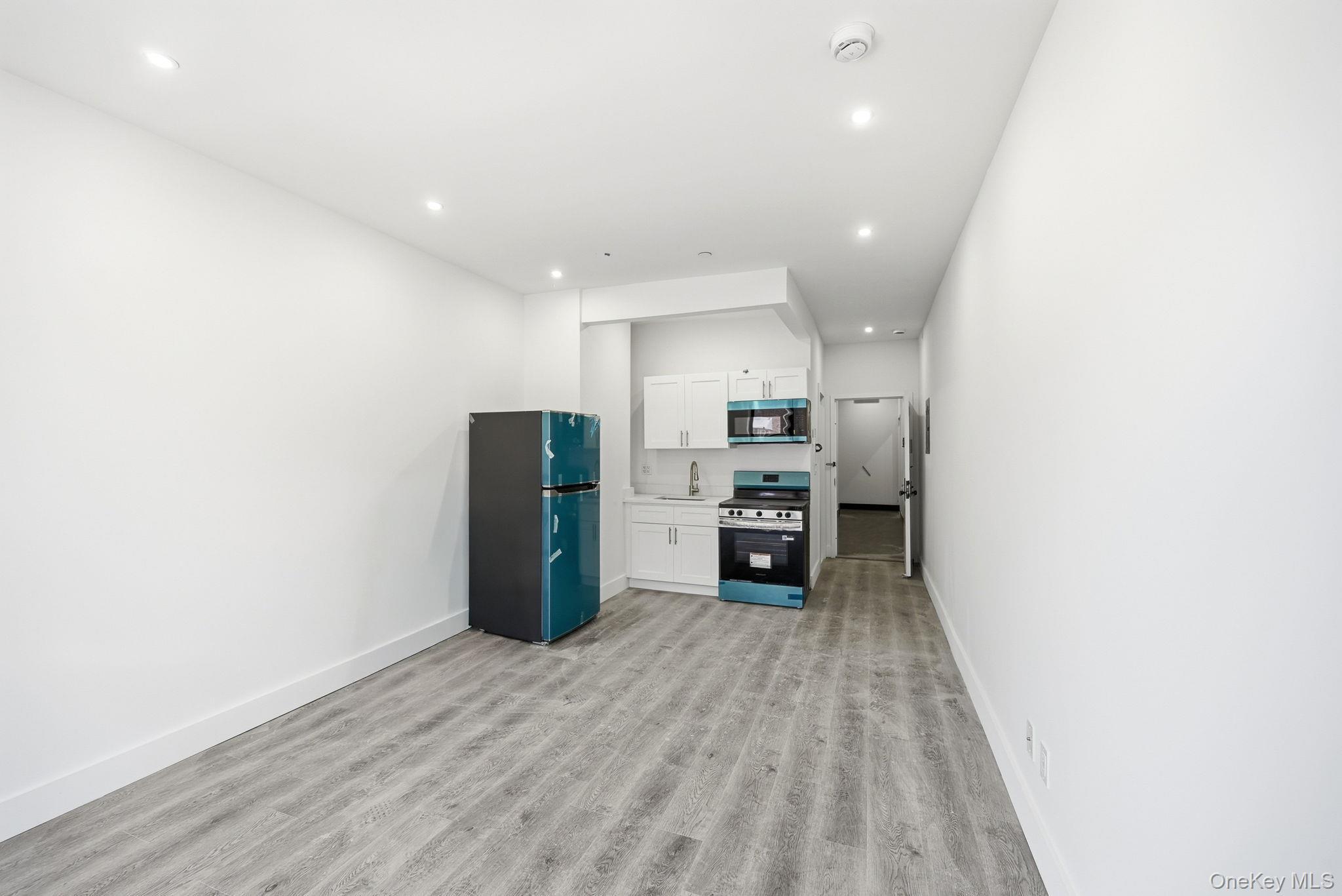 Commercial Sale Muliner  Bronx, NY 10462, MLS-974393-28