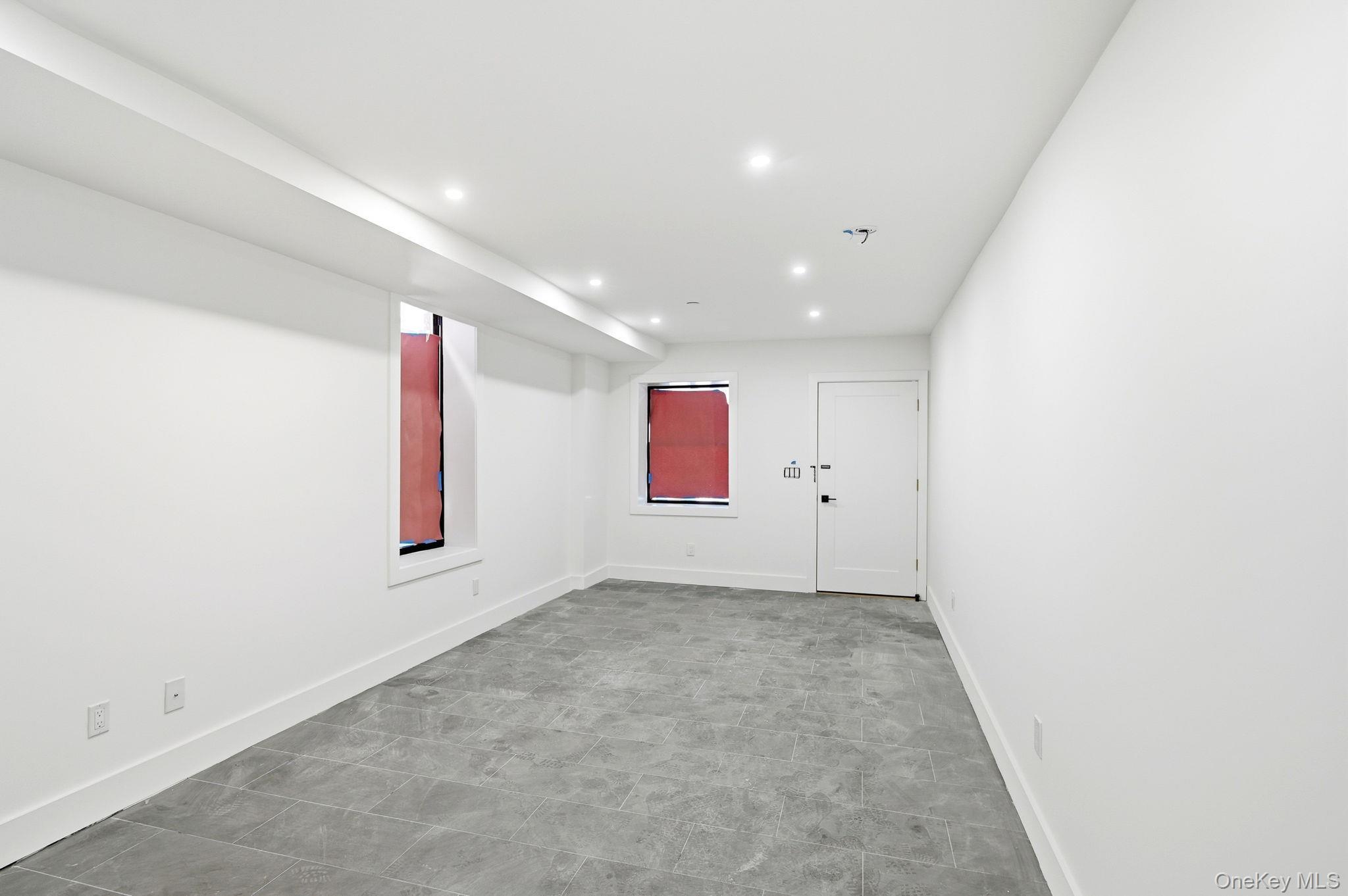 Commercial Sale Muliner  Bronx, NY 10462, MLS-974393-36