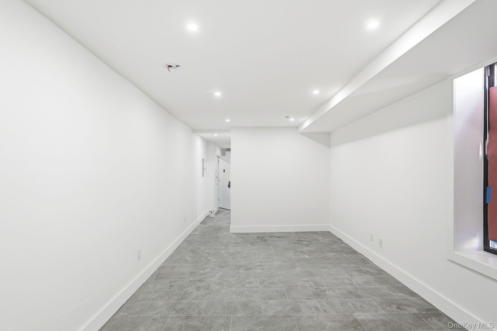 Commercial Sale Muliner  Bronx, NY 10462, MLS-974393-37