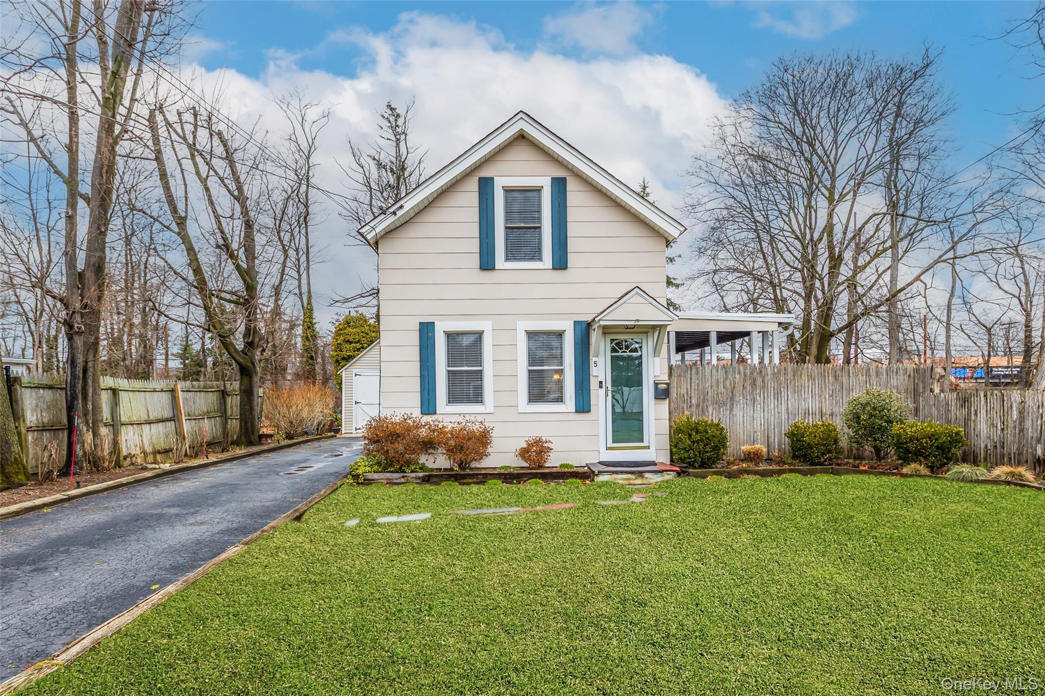 Single Family Wall  Suffolk County, NY 11730, MLS-974397-2