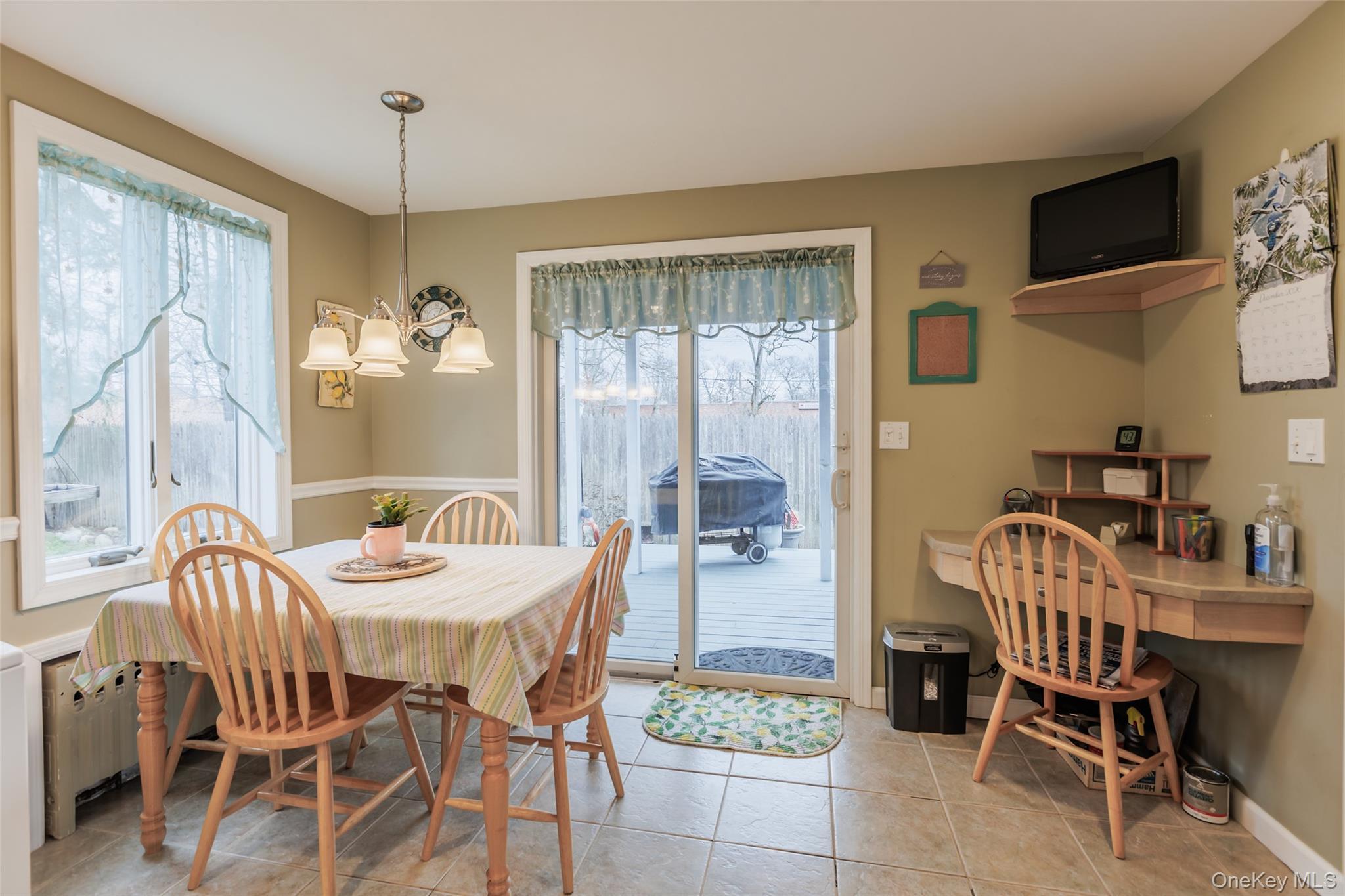 Single Family Wall  Suffolk County, NY 11730, MLS-974397-8