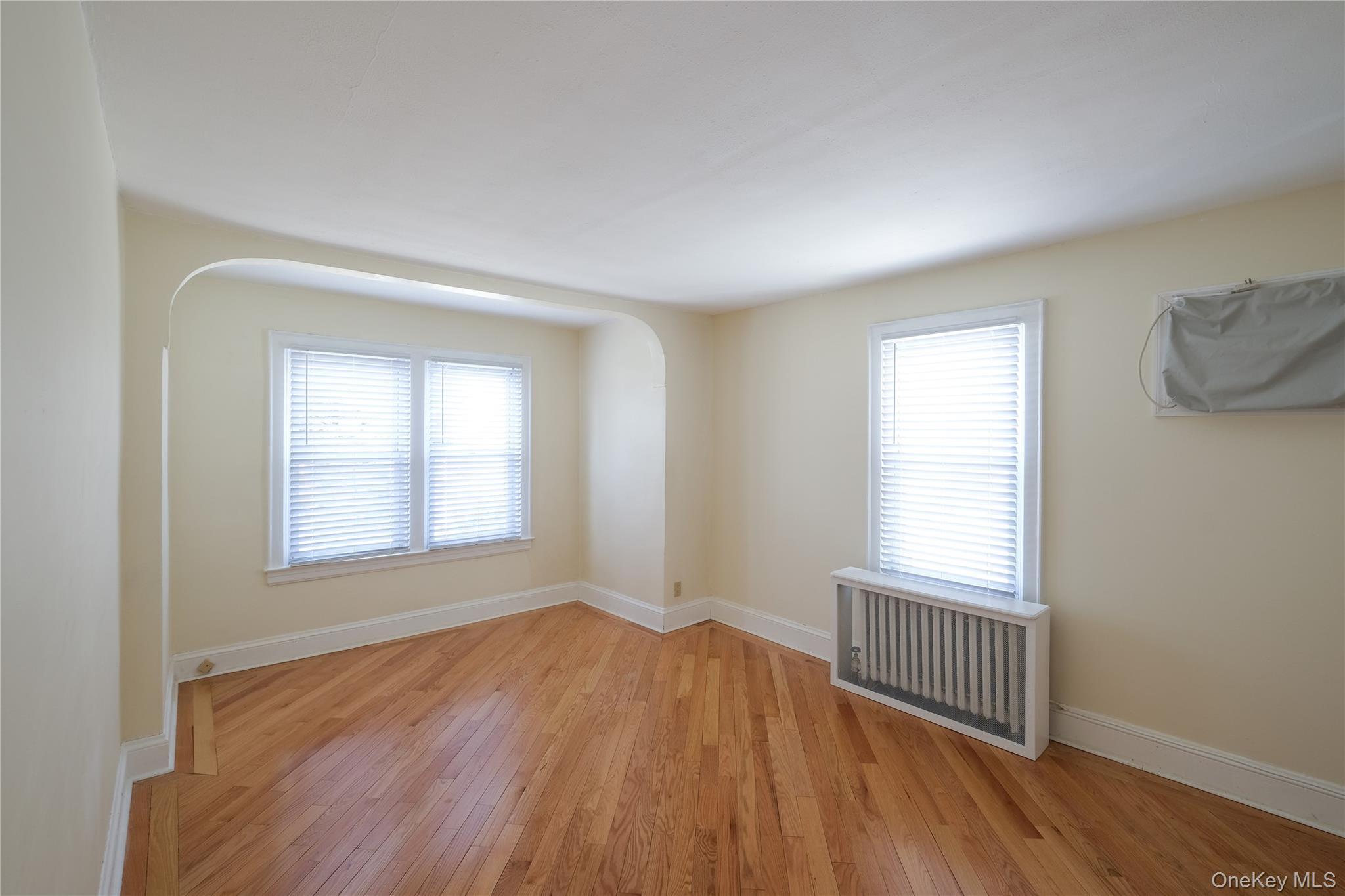 Single Family Dubois  Nassau County, NY 11581, MLS-974410-15
