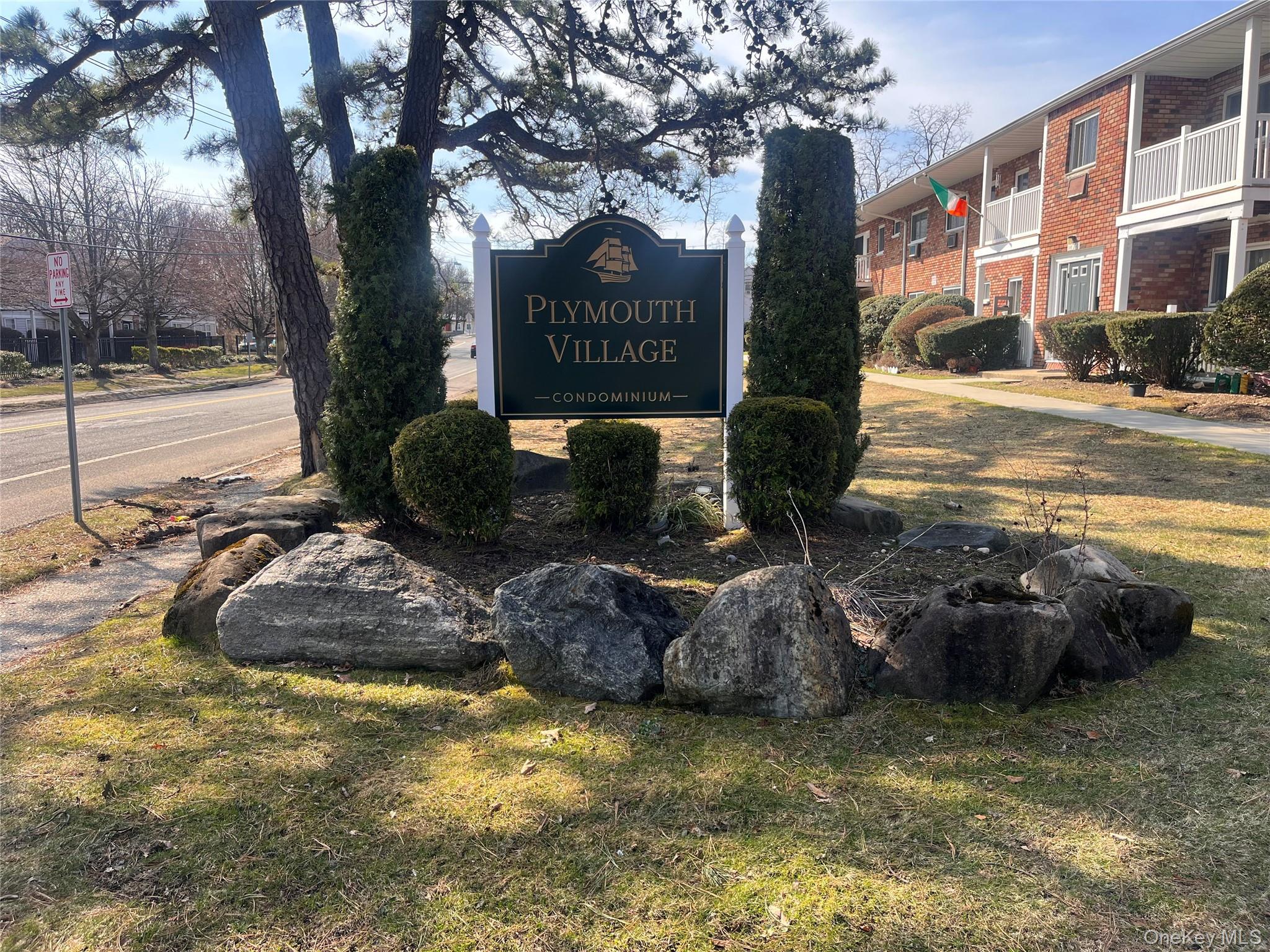 Condo Adams Suffolk County, NY 11722, MLS-974424-17