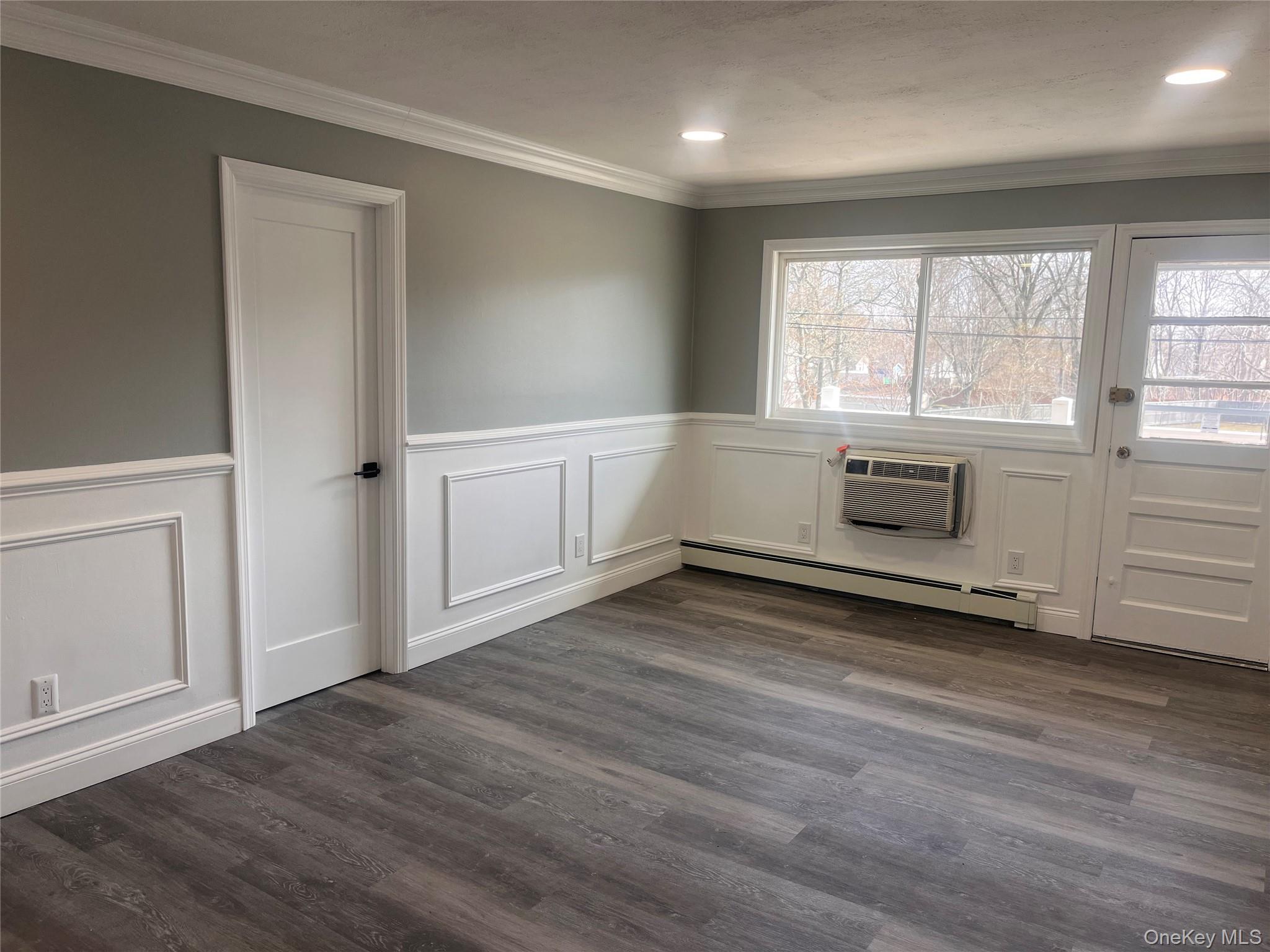 Condo Adams Suffolk County, NY 11722, MLS-974424-2