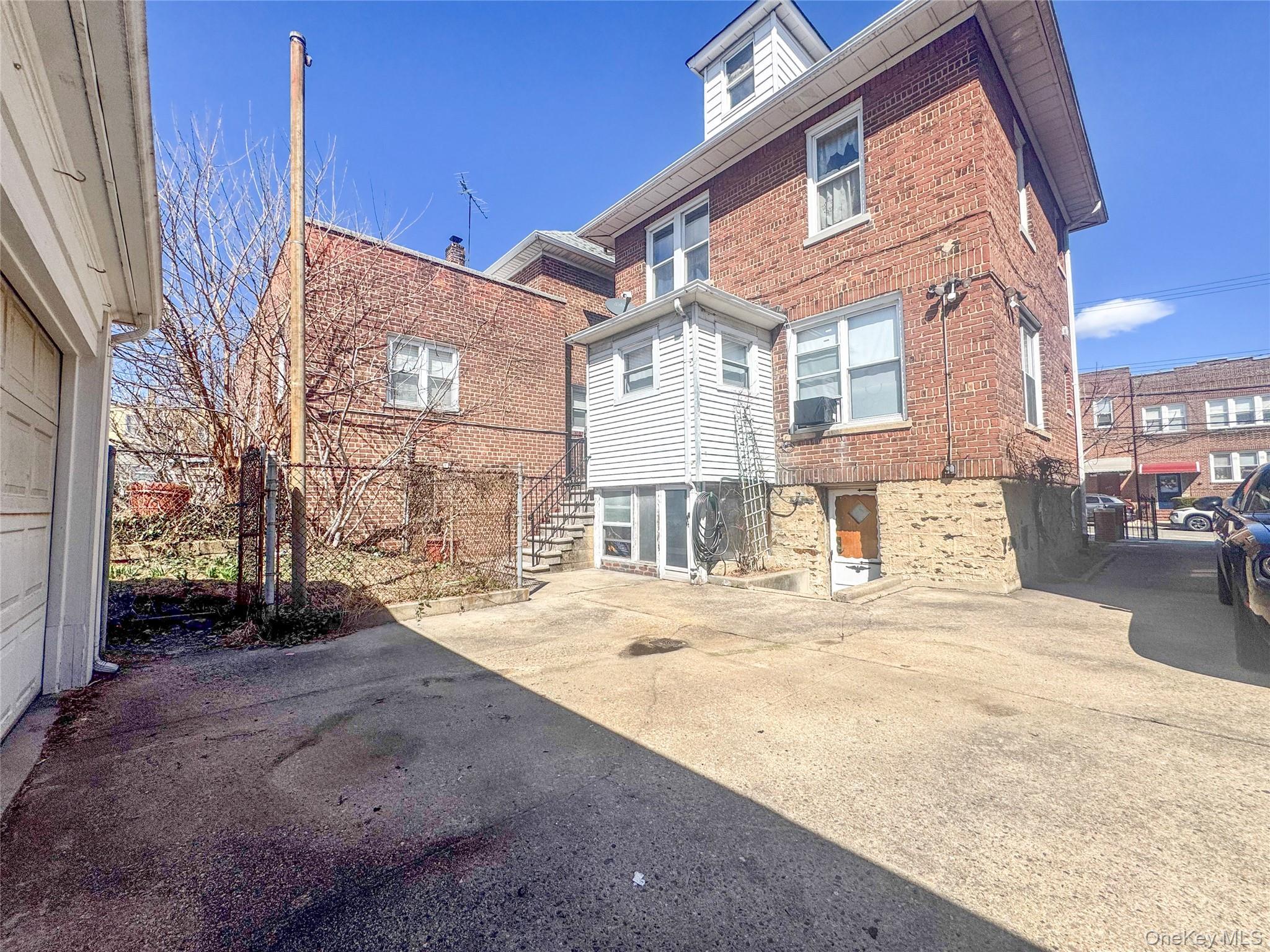 Single Family Haight  Bronx, NY 10461, MLS-974440-21