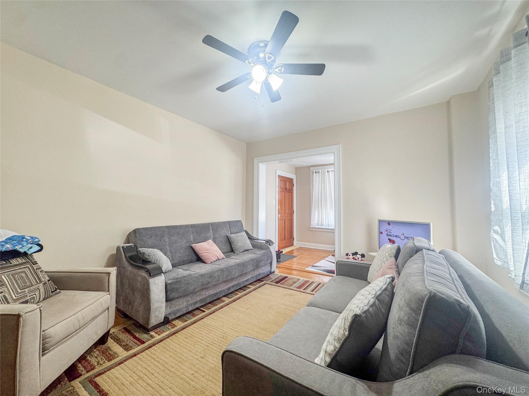 Single Family Haight  Bronx, NY 10461, MLS-974440-8