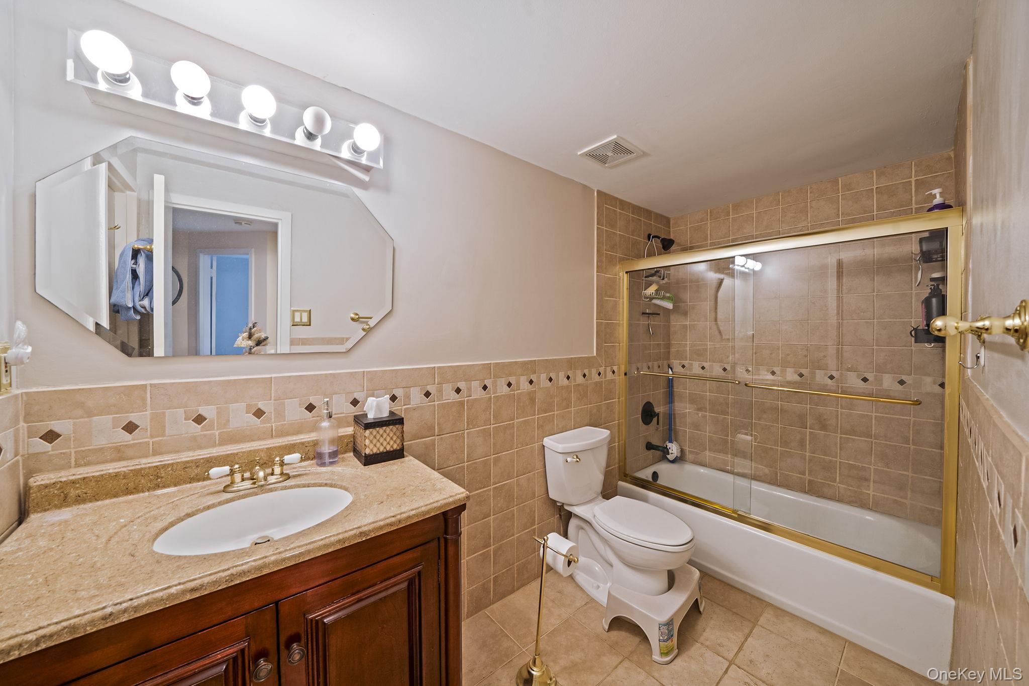 Condo Golf Suffolk County, NY 11763, MLS-974444-15