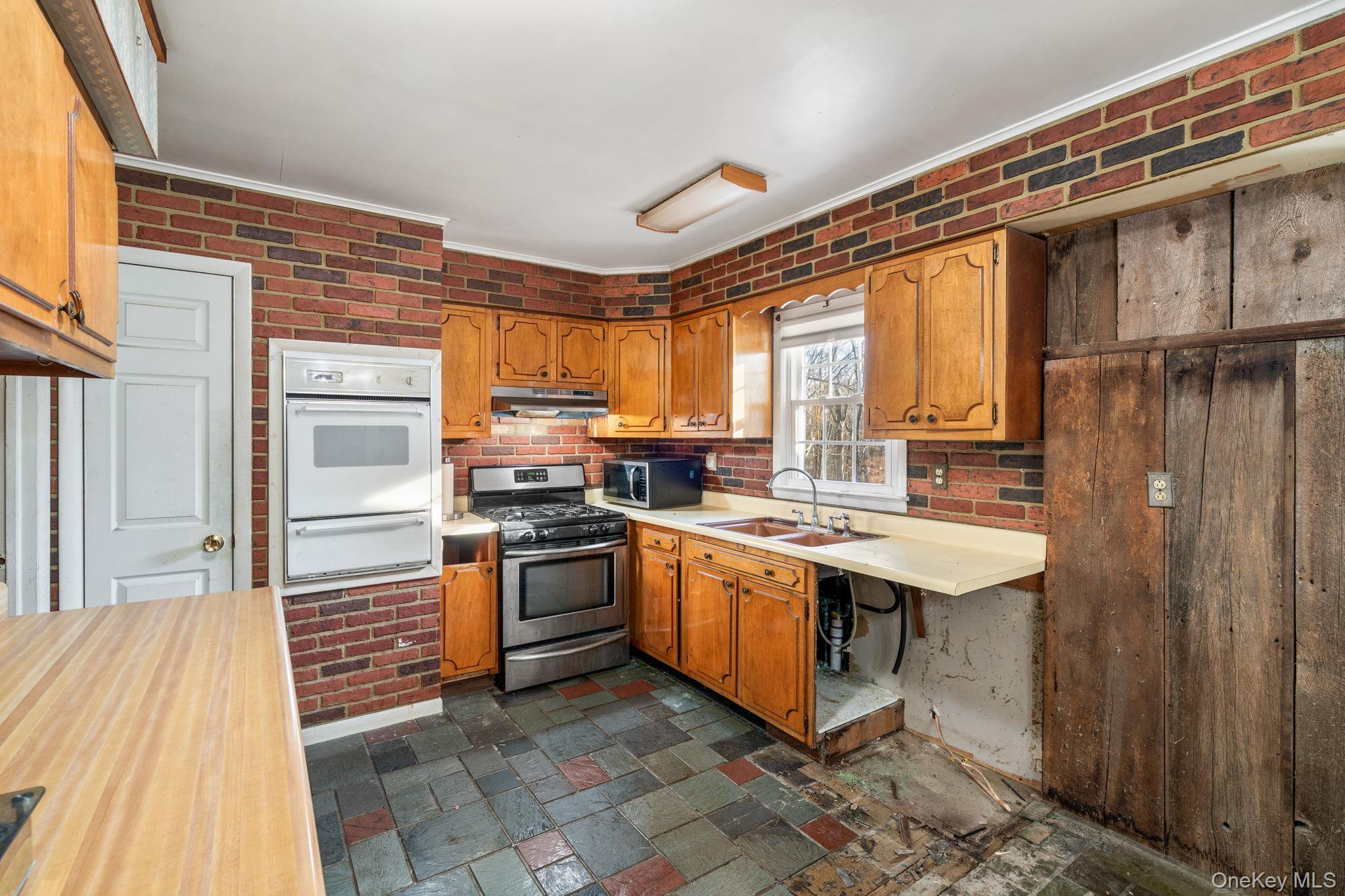 Single Family Brola  Orange County, NY 10940, MLS-974449-18