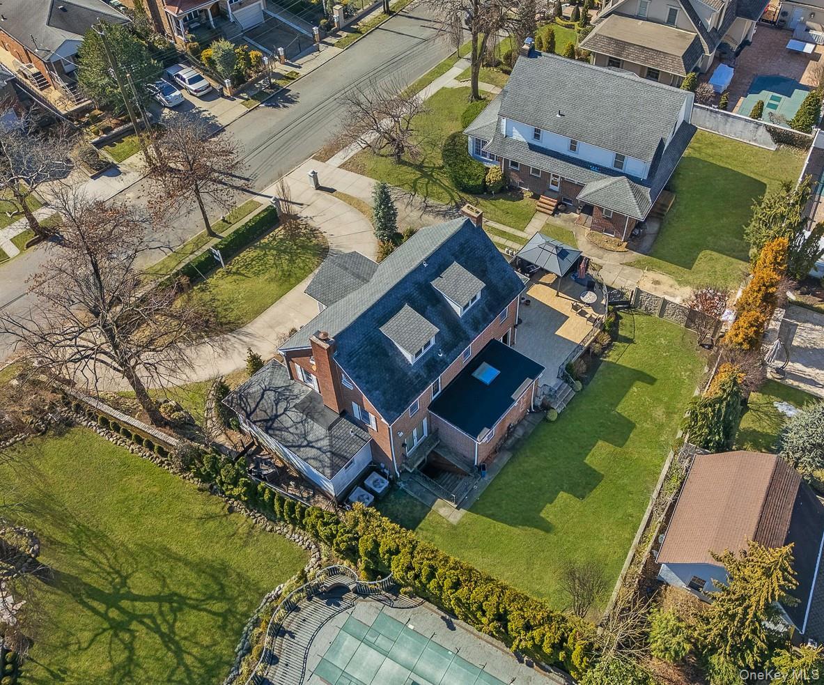 Single Family Center  Queens, NY 11357, MLS-974458-10