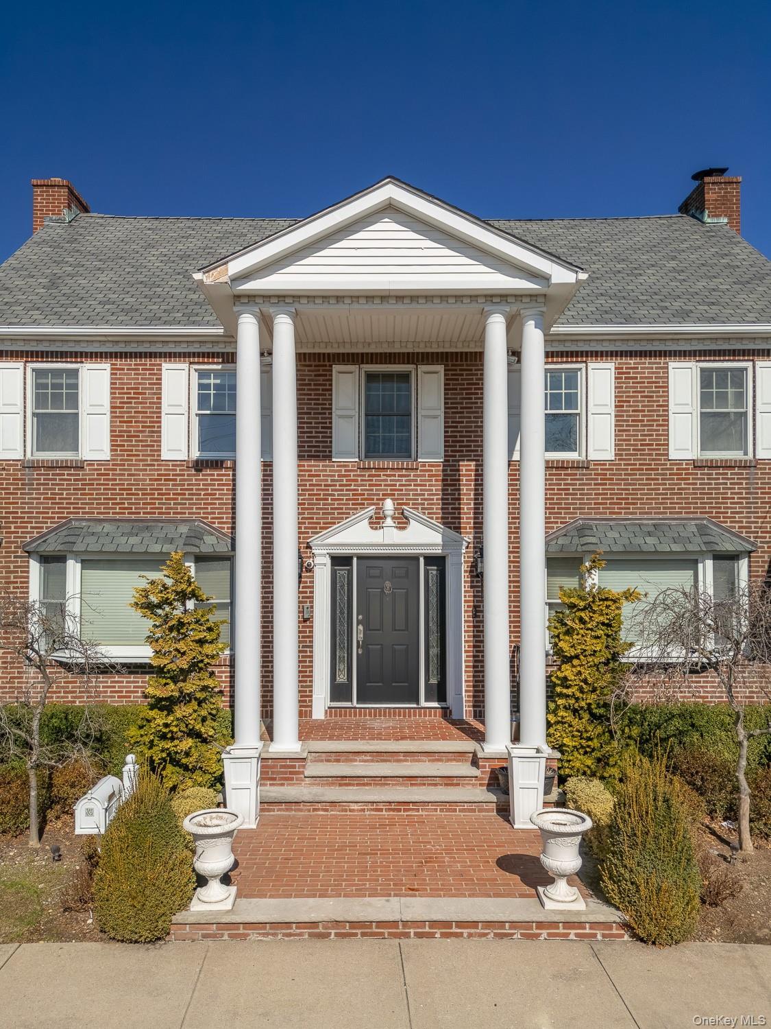 Single Family Center  Queens, NY 11357, MLS-974458-4