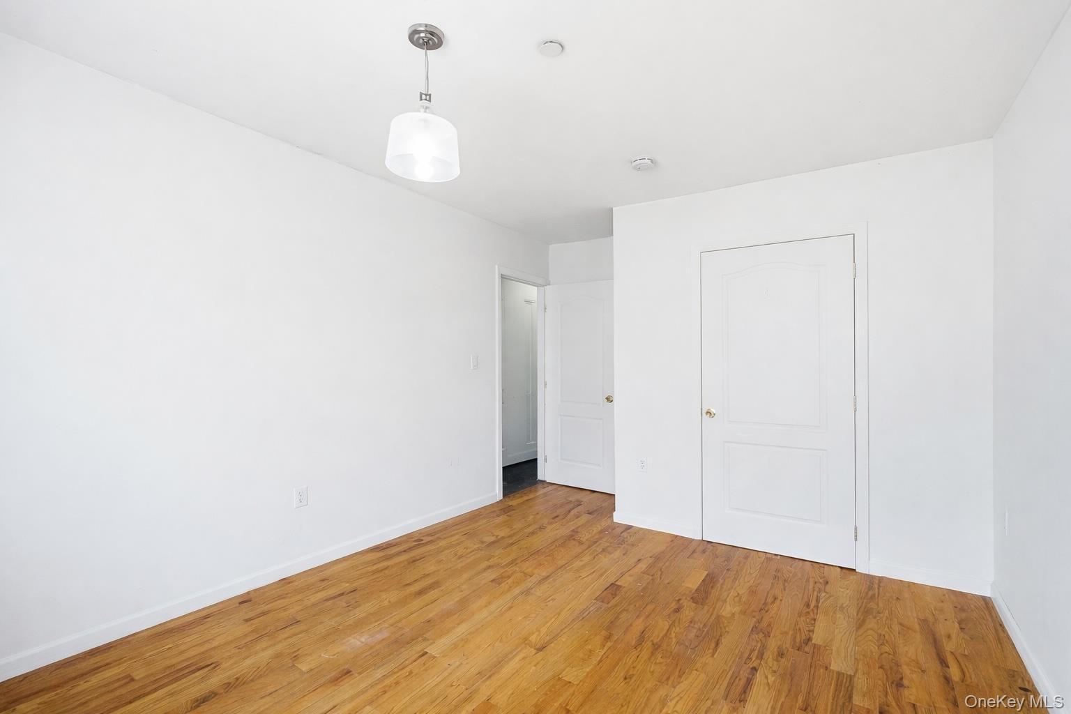 Single Family 213th  Bronx, NY 10467, MLS-974460-12