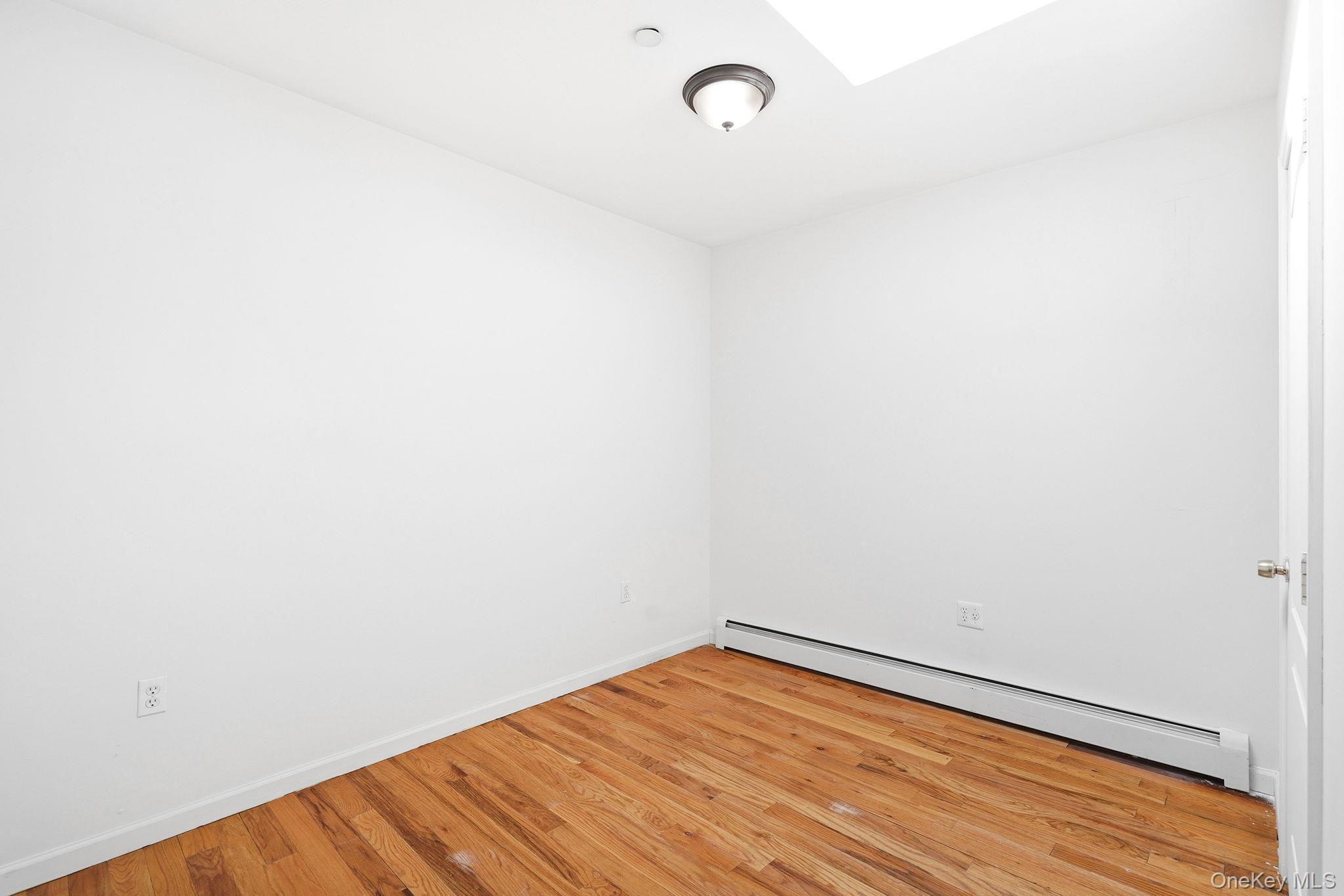 Single Family 213th  Bronx, NY 10467, MLS-974460-16