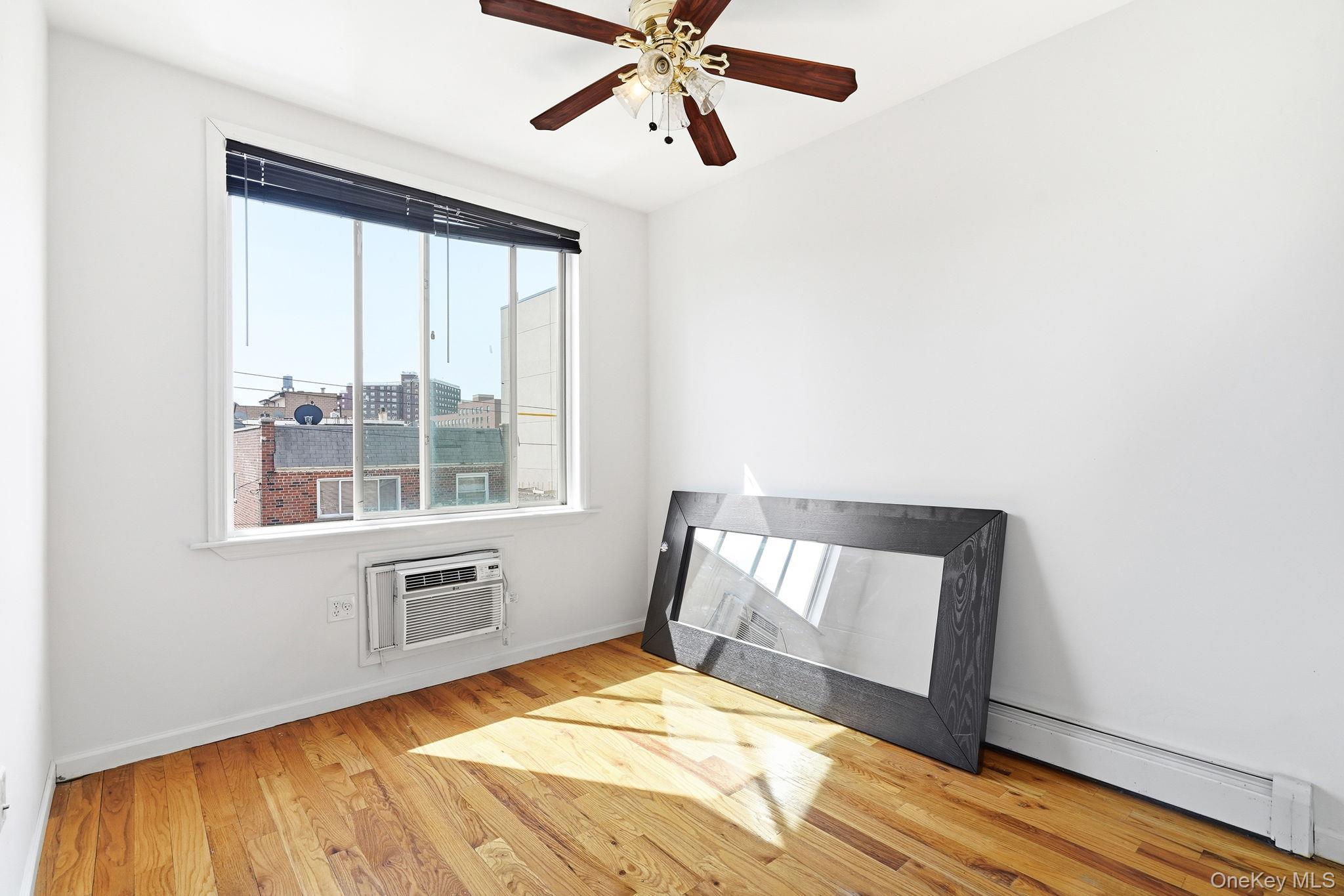 Single Family 213th  Bronx, NY 10467, MLS-974460-19