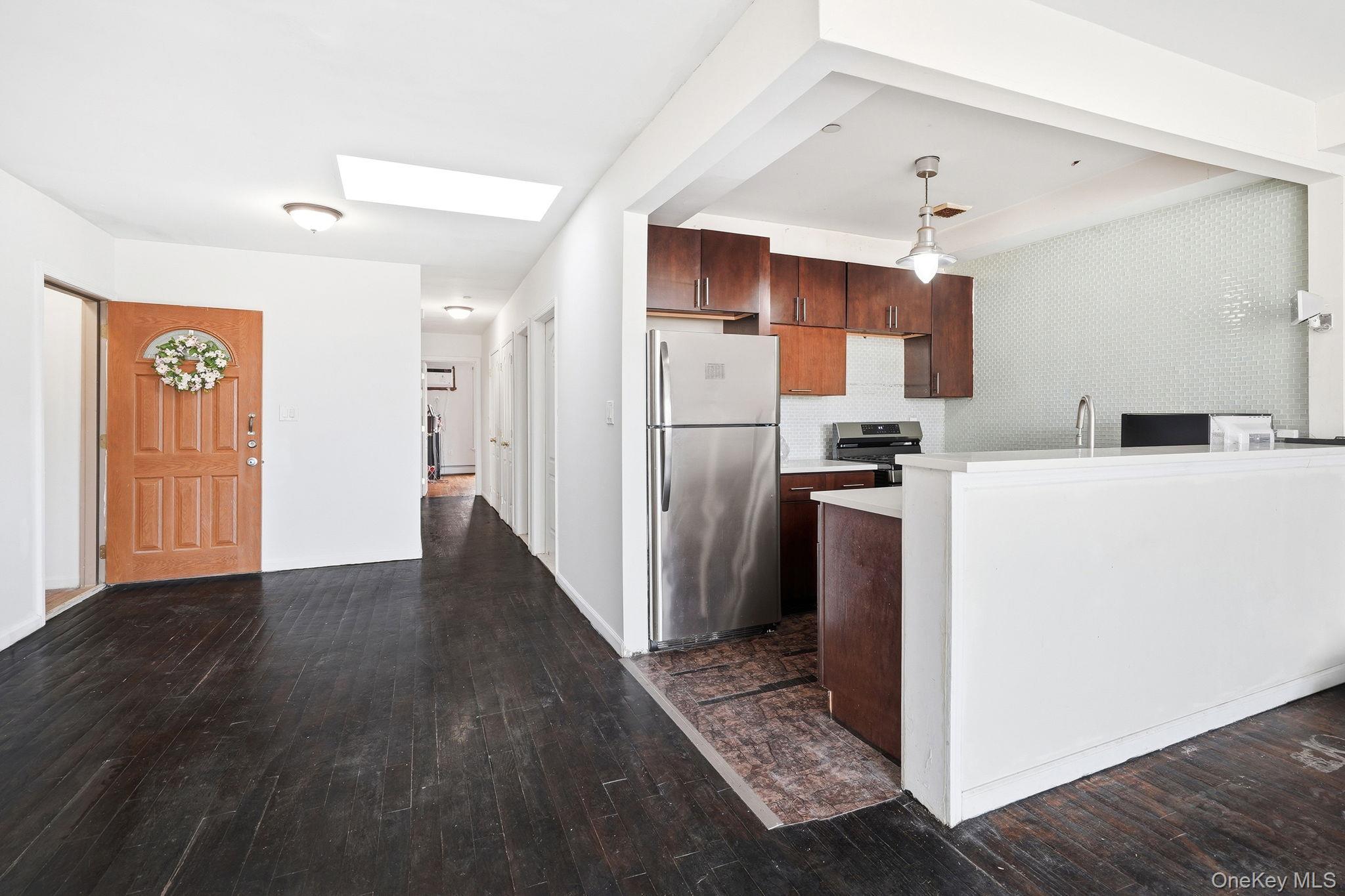 Single Family 213th  Bronx, NY 10467, MLS-974460-8