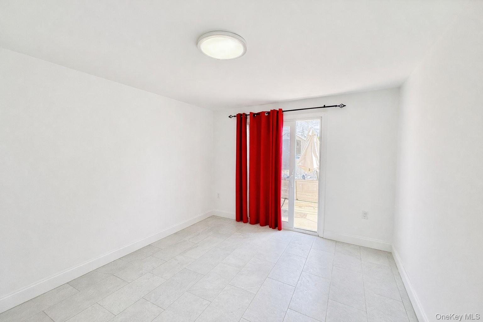 Single Family Fairfax  Bronx, NY 10465, MLS-974475-25