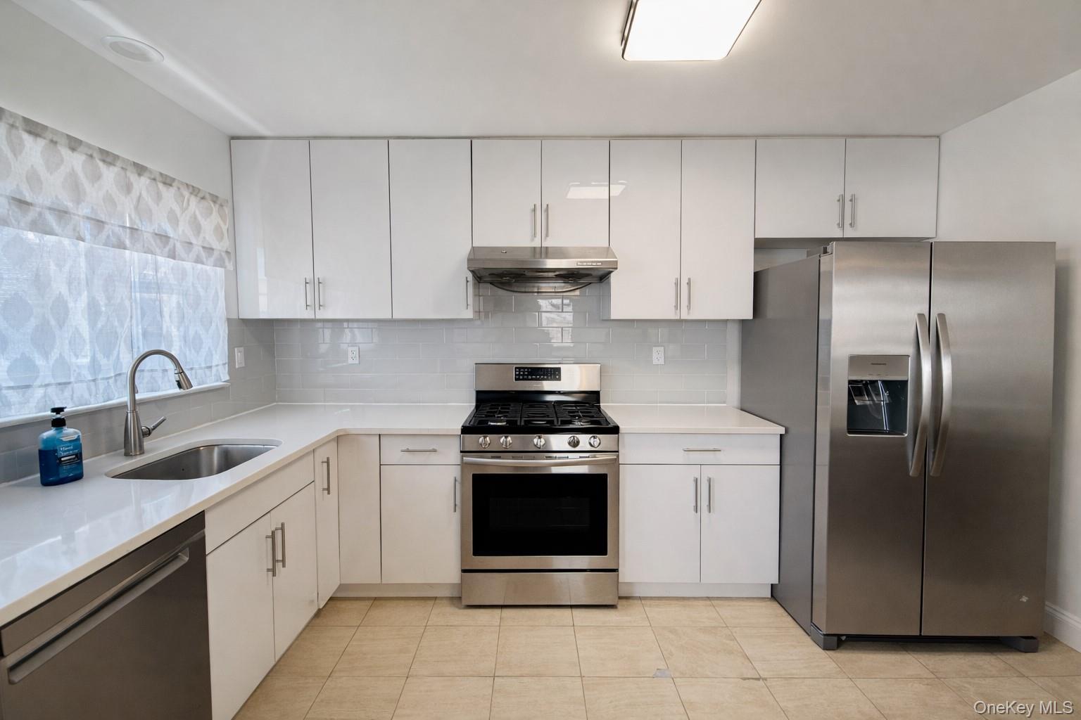 Single Family Fairfax  Bronx, NY 10465, MLS-974475-7