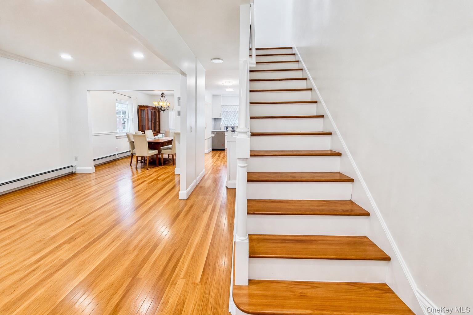 Single Family Fairfax  Bronx, NY 10465, MLS-974475-8