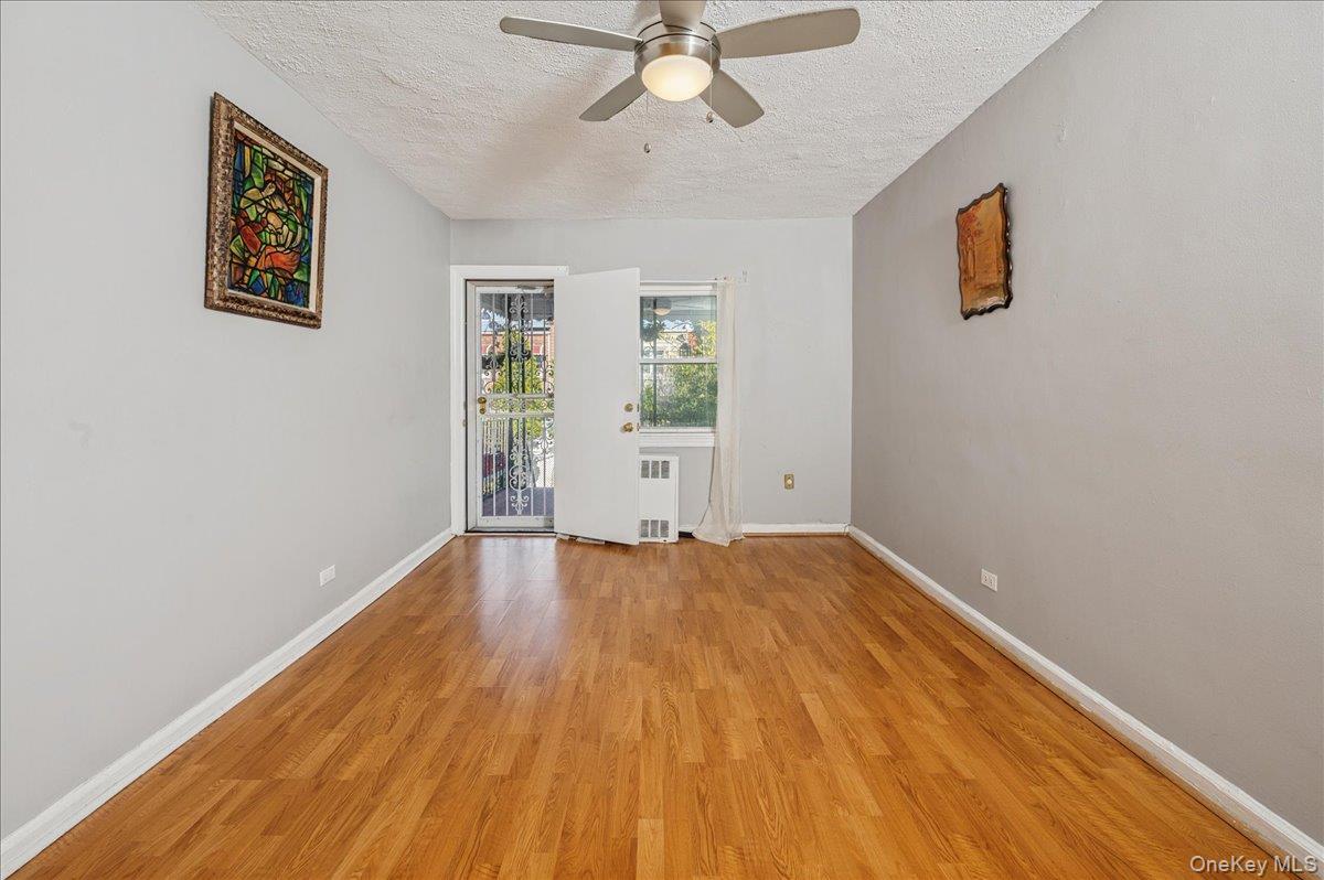 Single Family Calhoun Bronx, NY 10465, MLS-974480-10