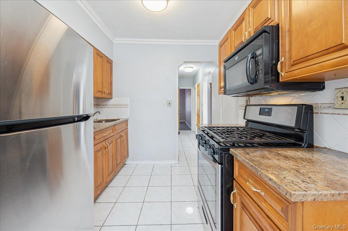 Single Family Calhoun Bronx, NY 10465, MLS-974480-8