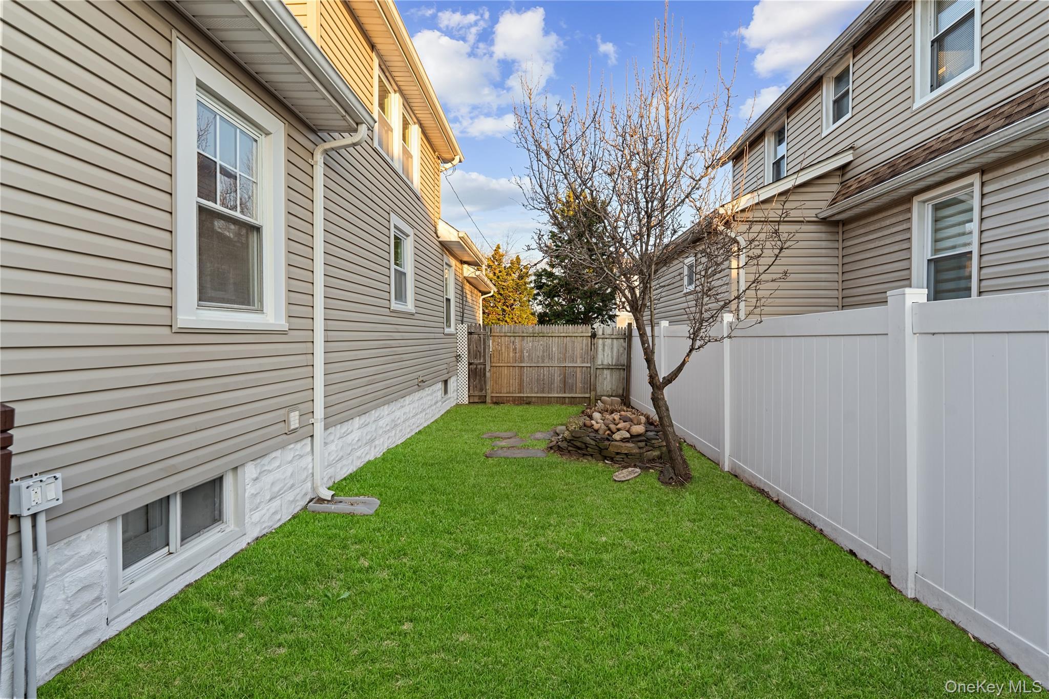 Single Family Cherry  Nassau County, NY 11572, MLS-974486-37